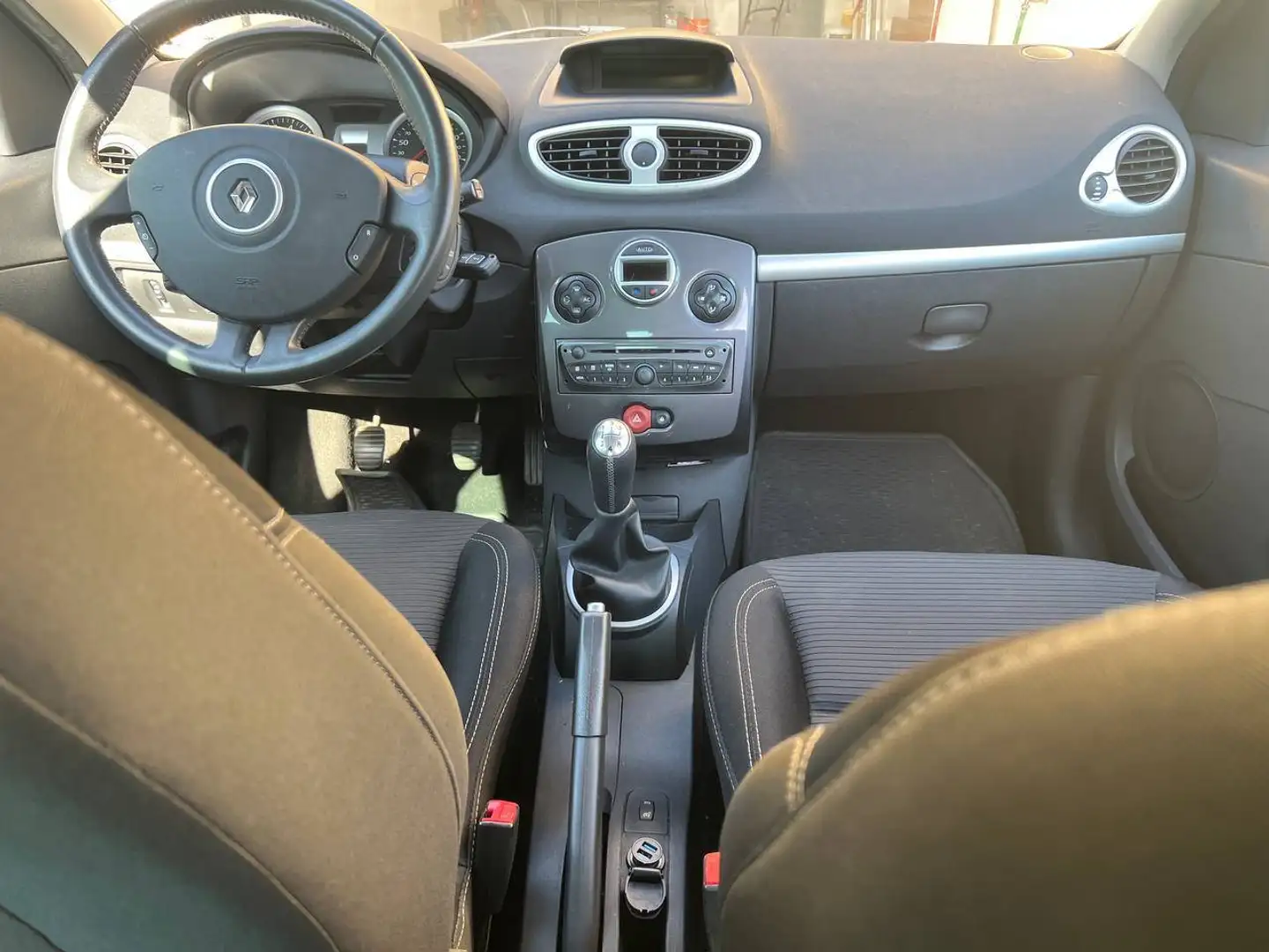 Renault Clio Clio Dynamique 1,2 16V 75 Dynamique Blau - 2