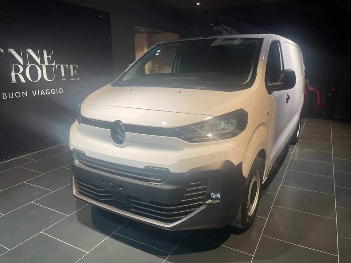 Citroen Jumpy M 1.5 Bluehdi S&S 120cv Bianco - 1