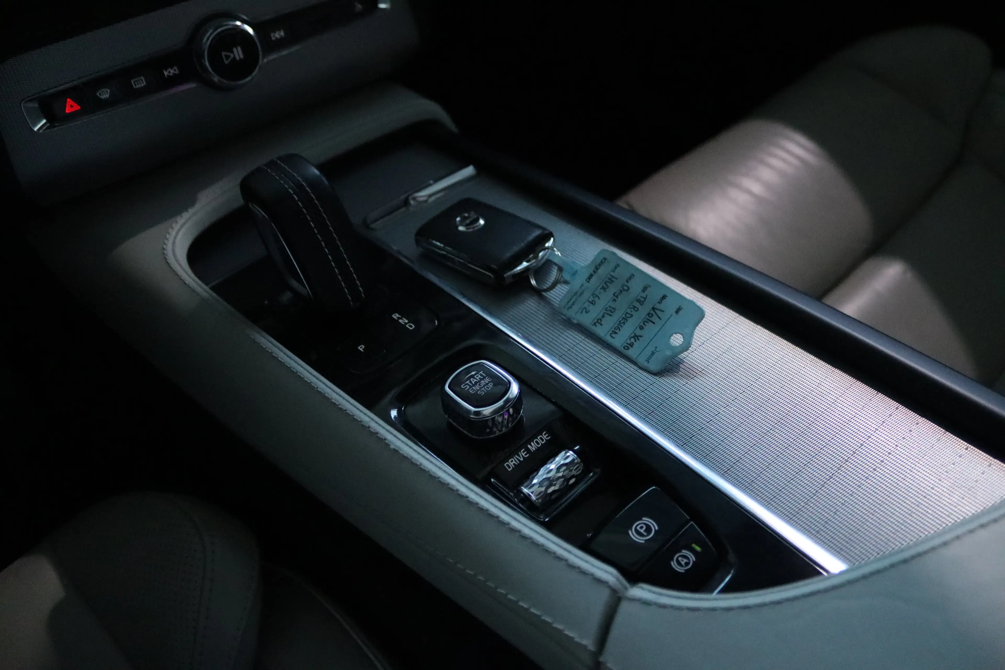Volvo XC90 2.0 T8 Recharge AWD R-Design ''OP AFSPRAAK'' | SoH — photo 33
