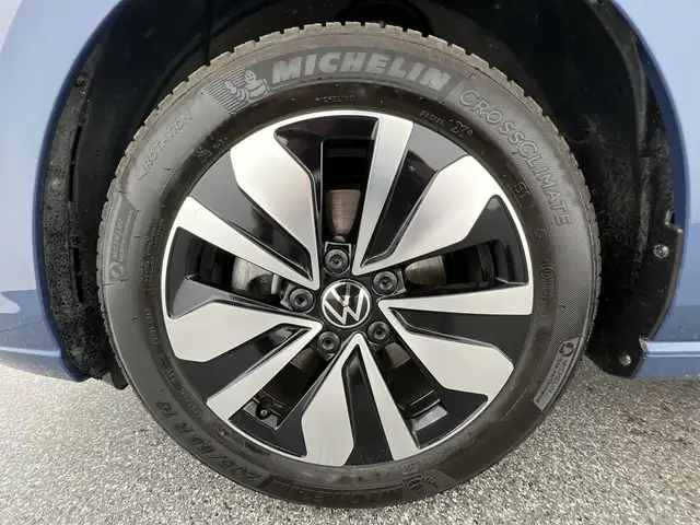 Volkswagen Golf view 7