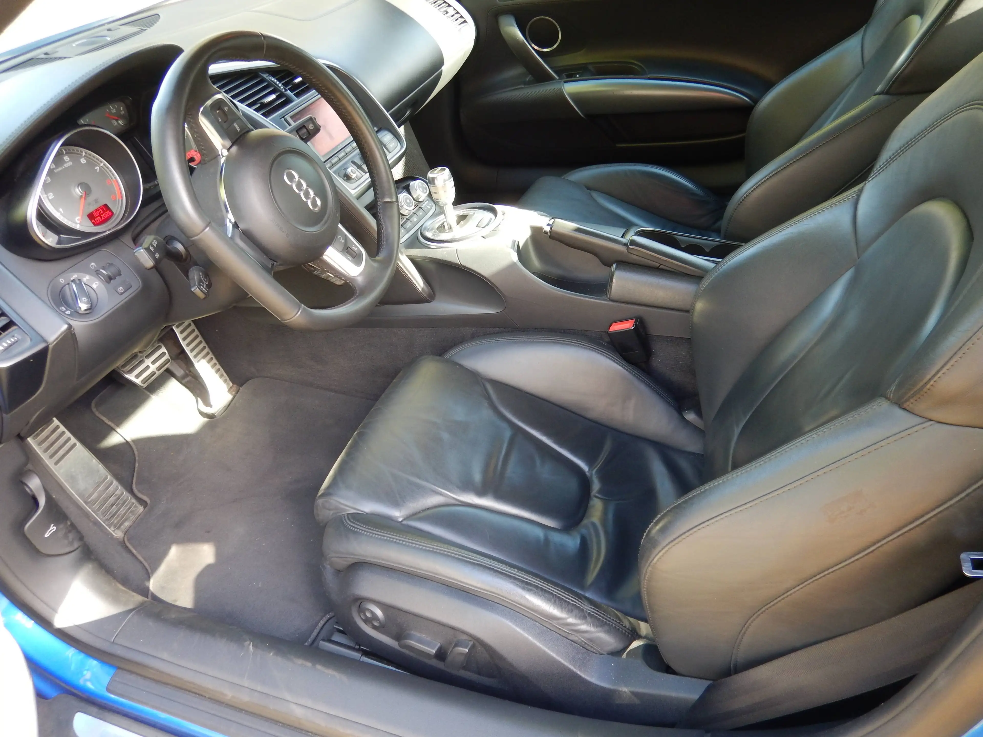Audi R8 R8 4.2 FSI quattro R tronic — photo 7