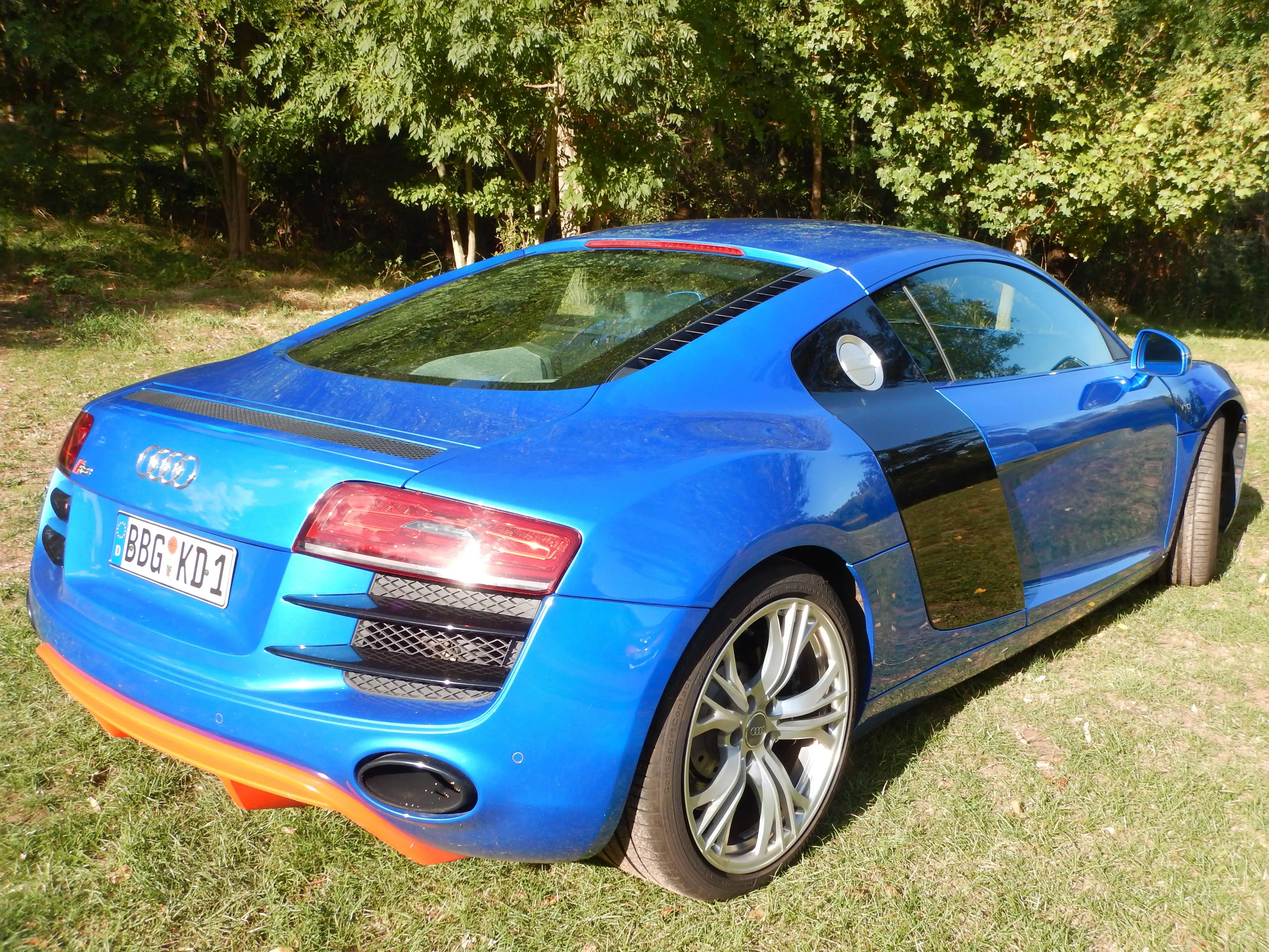 Audi R8 R8 4.2 FSI quattro R tronic — photo 4