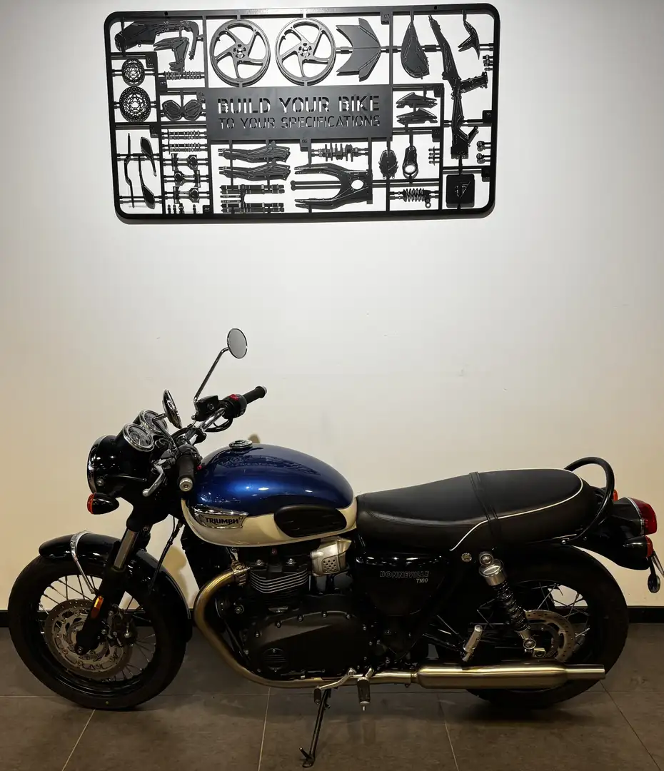Triumph Bonneville T100 Azul - 2