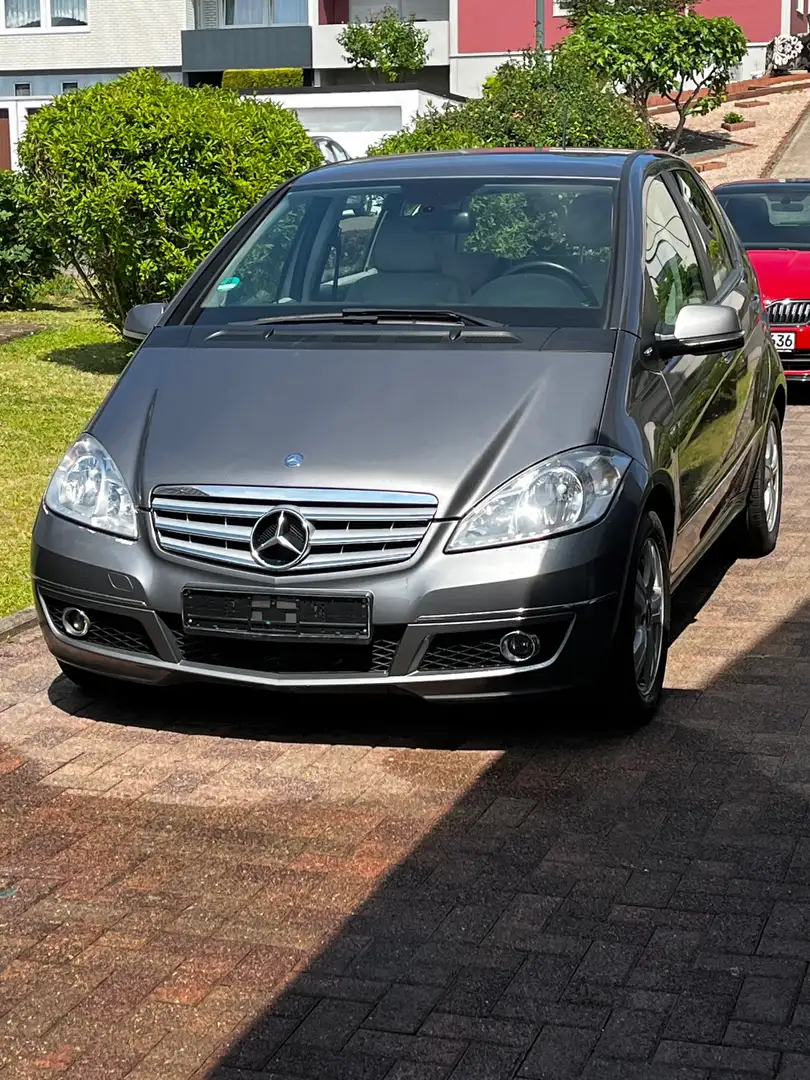 Mercedes-Benz A 180 CDI Avantgarde Grau - 1