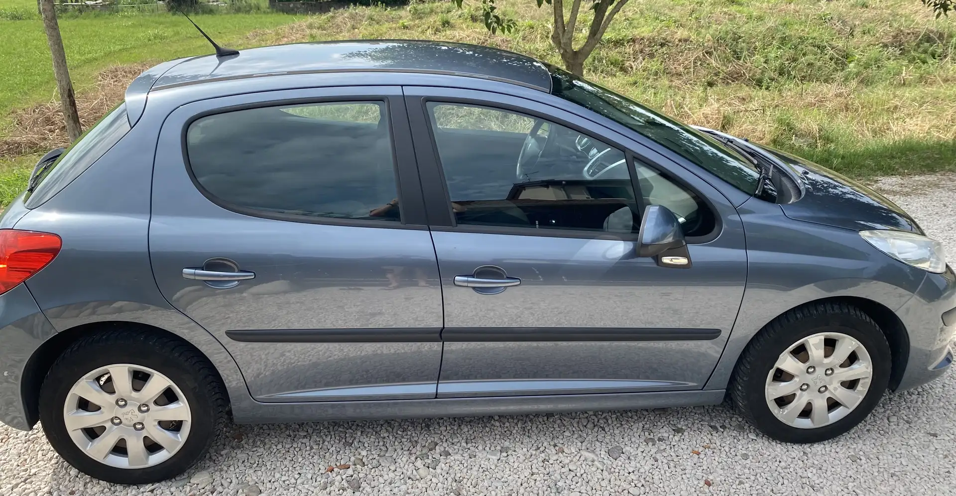 Peugeot 207 5p 1.4 8v One-Line - 2