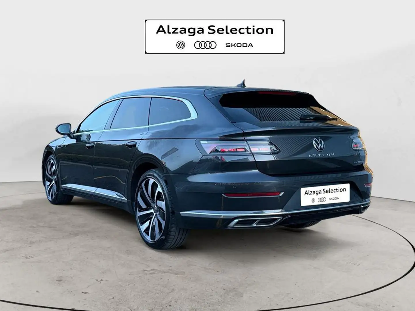 Volkswagen Arteon Shooting Brake e-hybrid 1.4 TSI R-Line DSG6 Grijs - 2