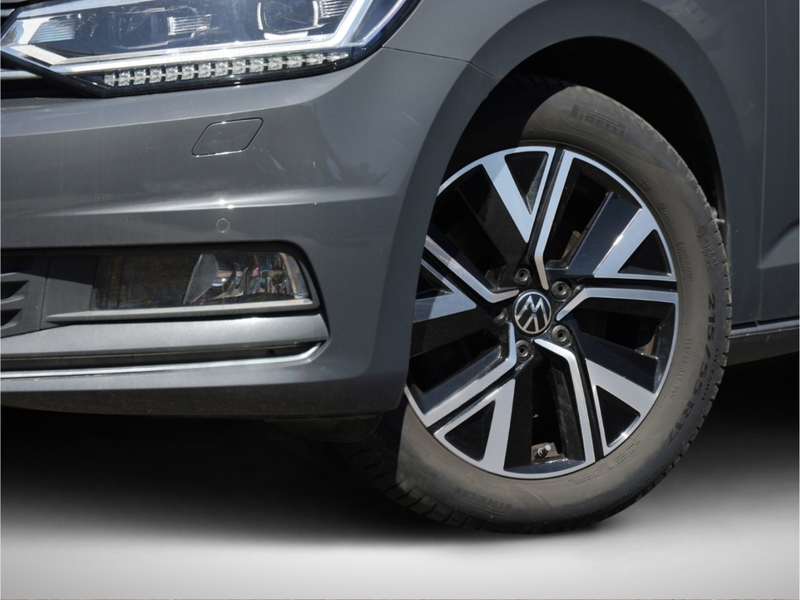 Volkswagen Touran Highline BMT 2.0 TDI 6-Gang LED Navi Kamera — photo 4