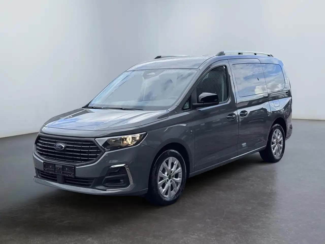 Ford Grand Tourneo