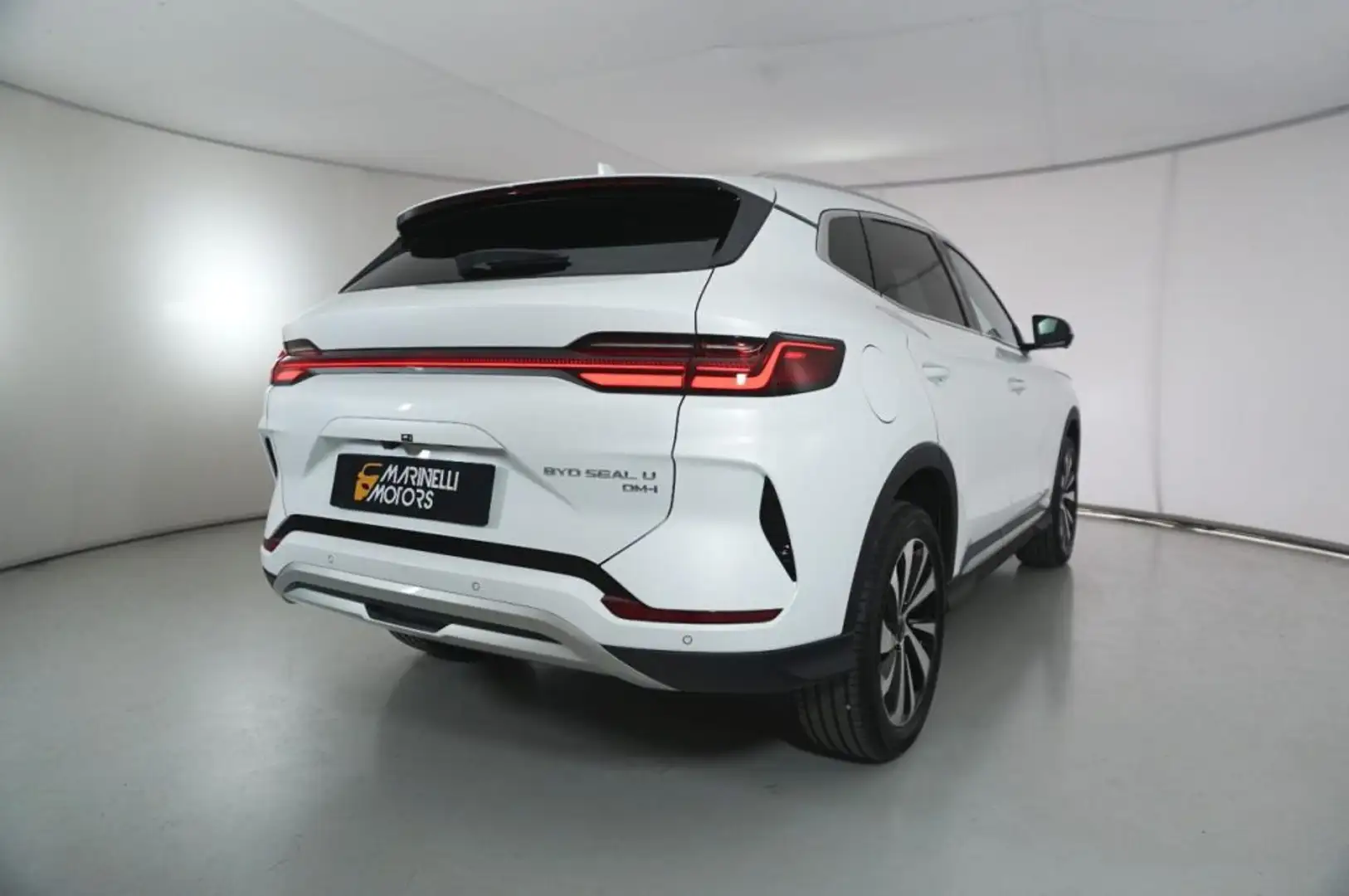 BYD Seal U DM-I 1.5 PHEV DESIGN 4WD Bianco - 2