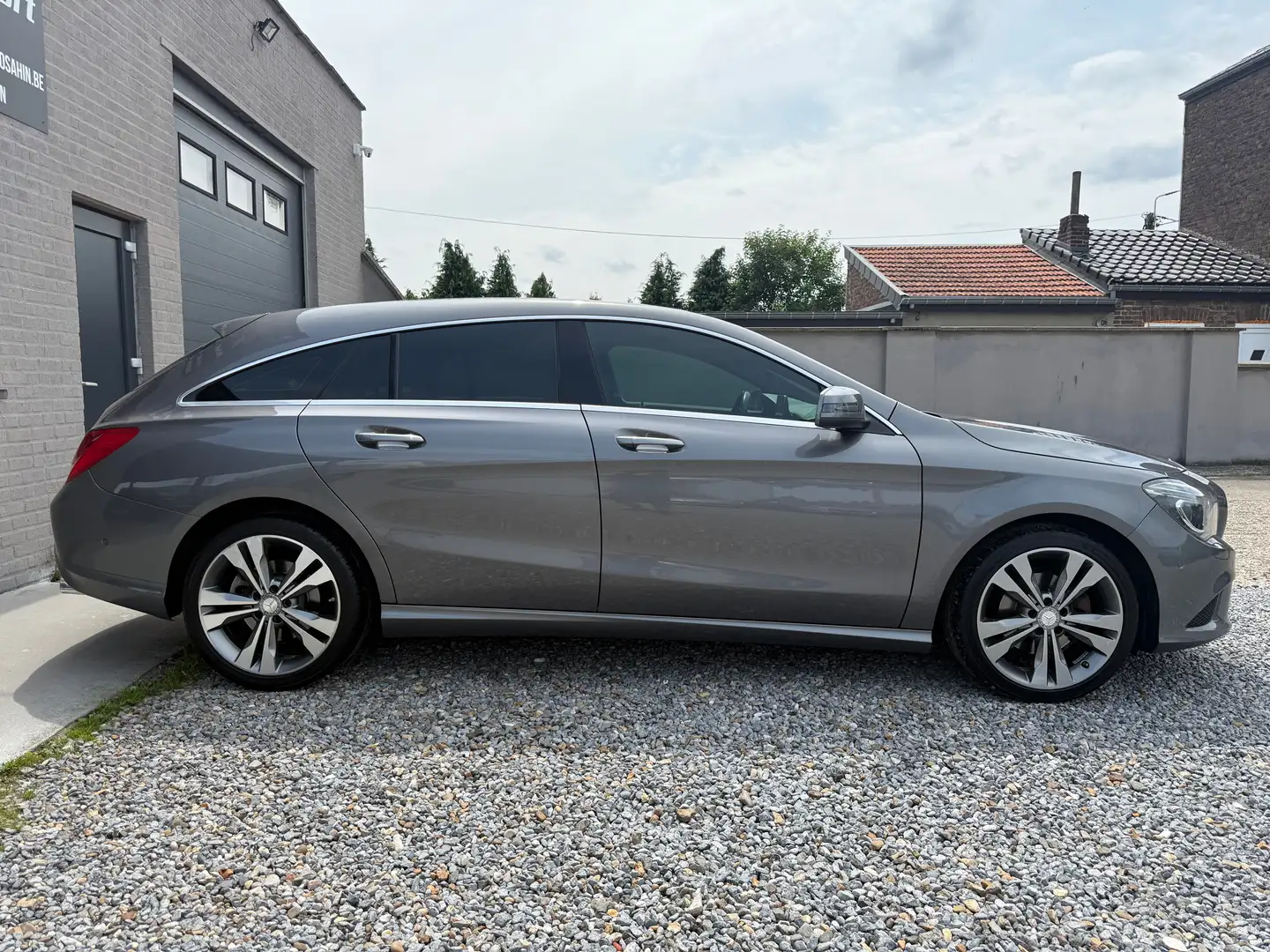 Mercedes-Benz CLA 200 *BOITE AUTO,SPORT,LED,XÉNON,GPS,CAPTEURS,CUIR* Grau - 2