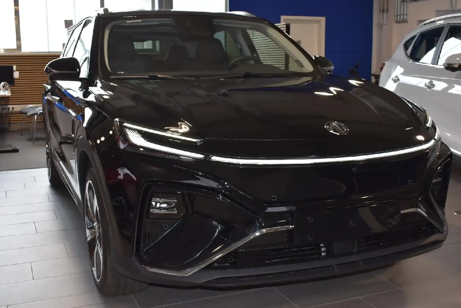 MG Marvel R Performance Allrad Pano ACC Leder Schwarz - 1