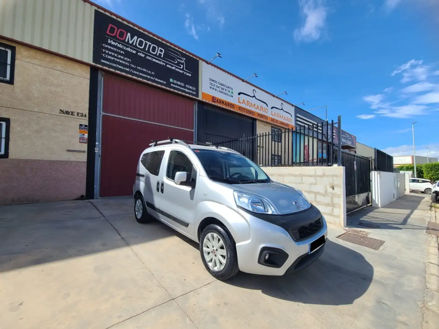 Fiat Qubo 1.4 Lounge Gris - 1