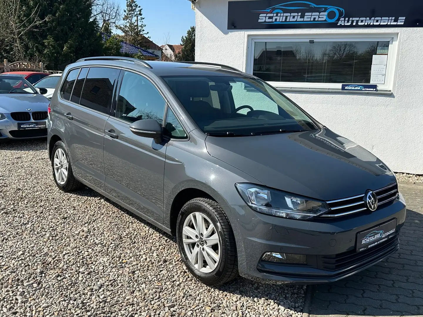 Volkswagen Touran Comfortline DSG Navi MFL ACC AHK RFK SHZ Grau - 1