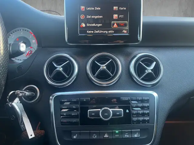 Mercedes-Benz A view 15