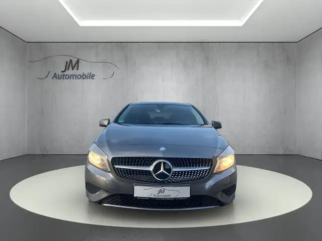 Mercedes-Benz A view 2