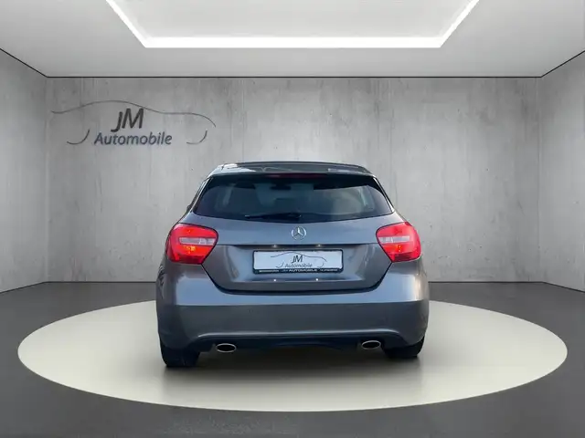Mercedes-Benz A view 4
