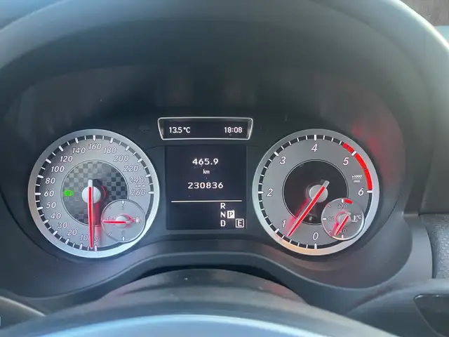 Mercedes-Benz A view 9