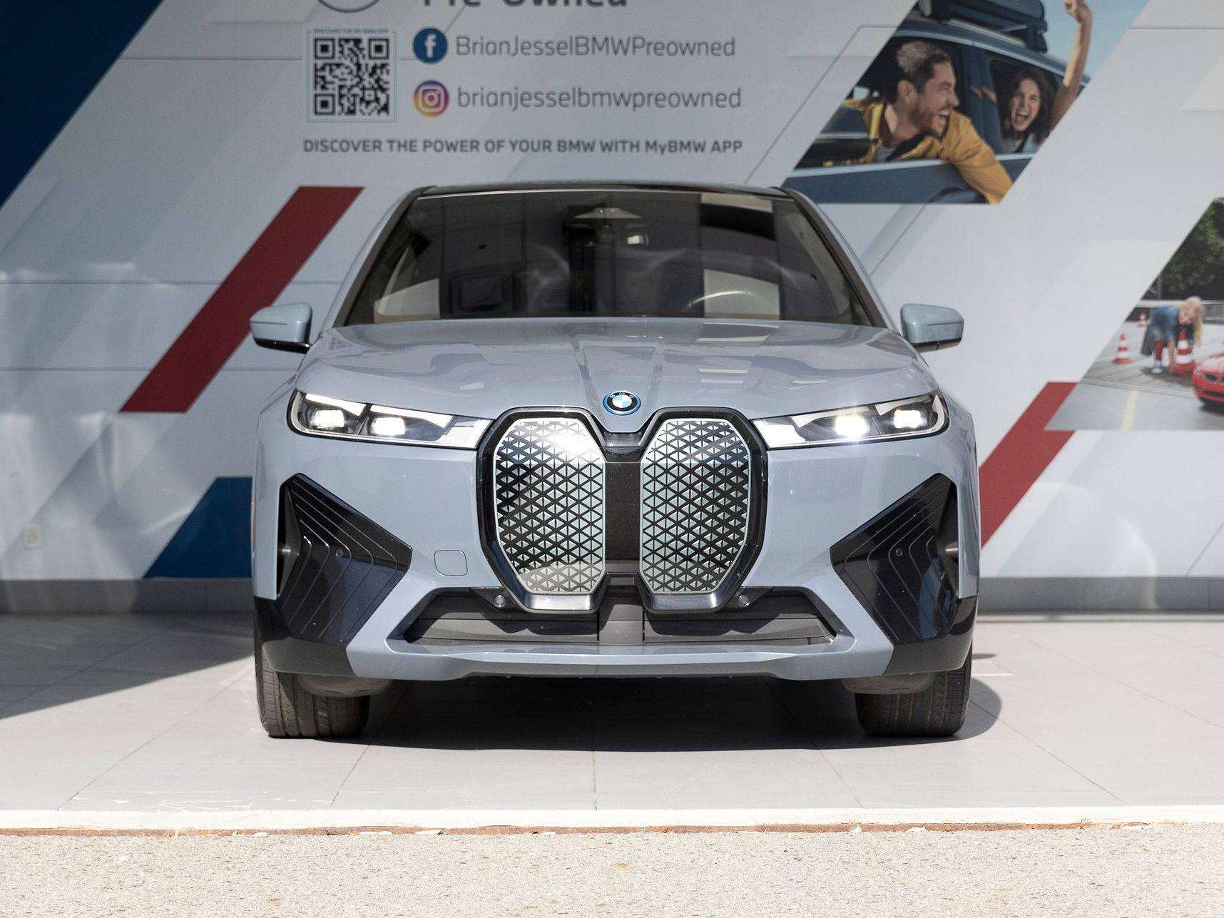 2024 BMW iX