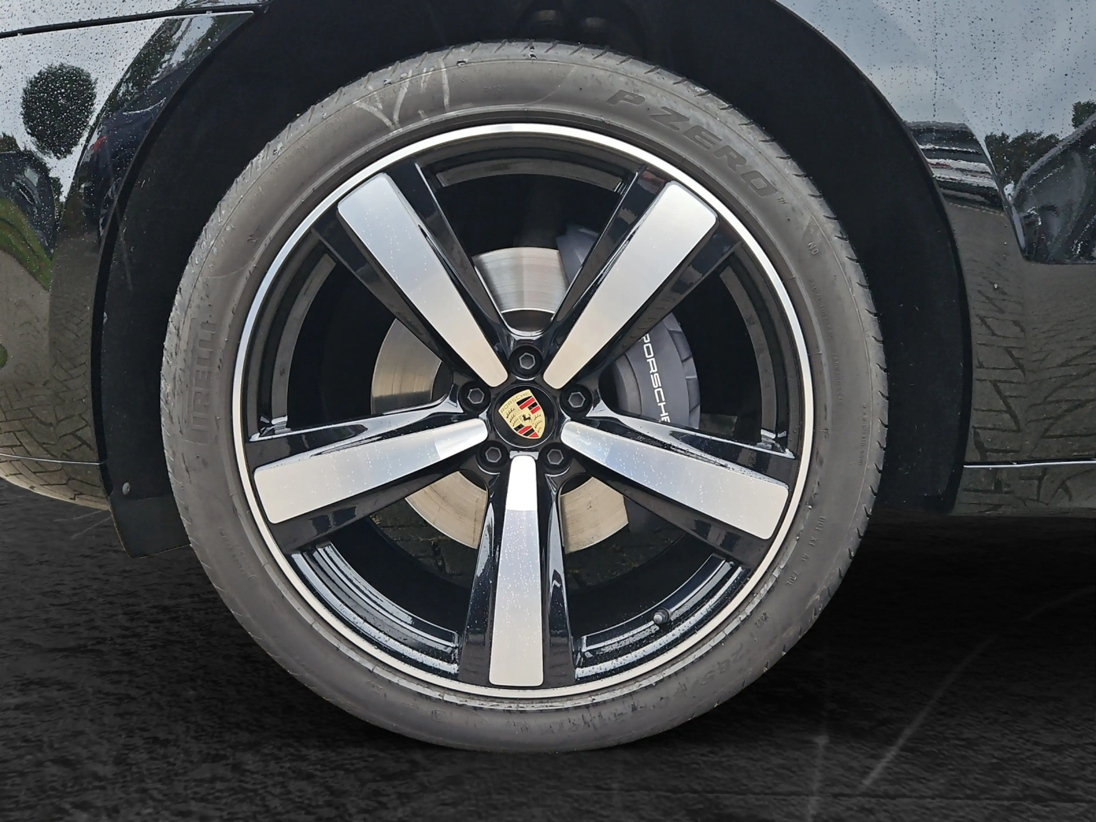 Porsche Macan T — photo 5