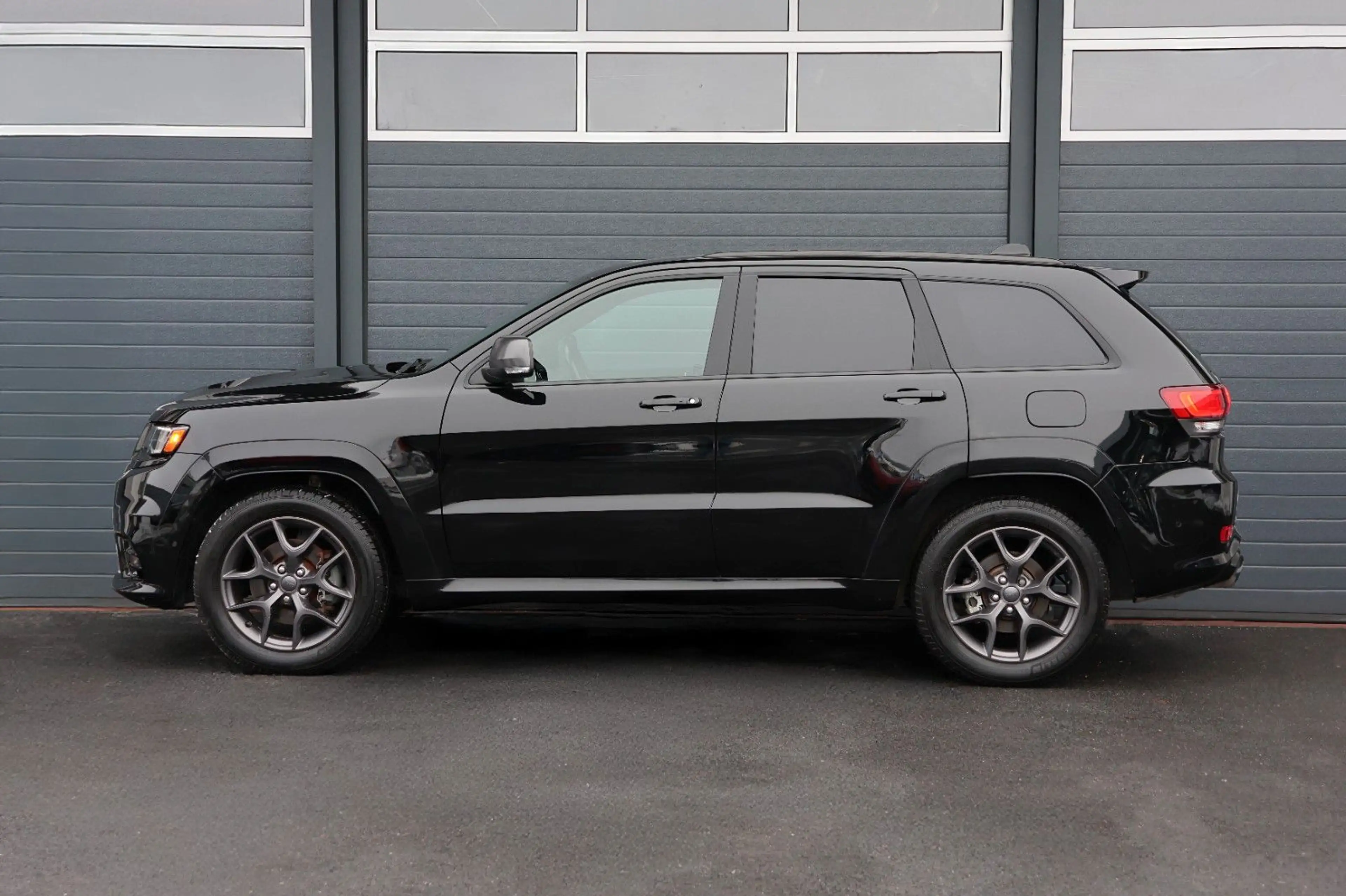 Jeep Grand Cherokee 3.6 SRT8 Optik/ACC/4xSHZ/R20 — photo 4