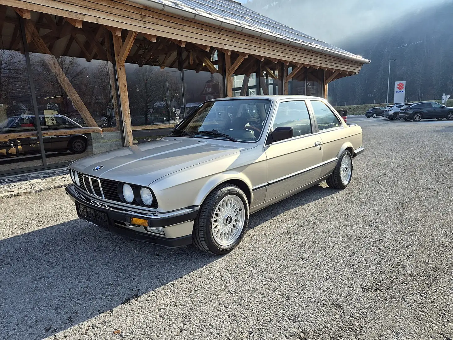 BMW 323 i Beige - 1