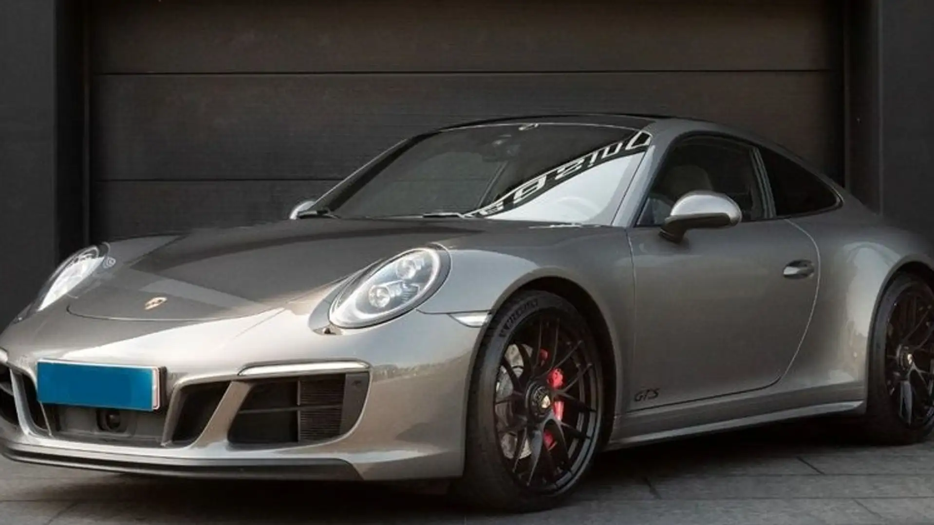 Porsche 991 Carrera 4 GTS Coupé PDK Gris - 2