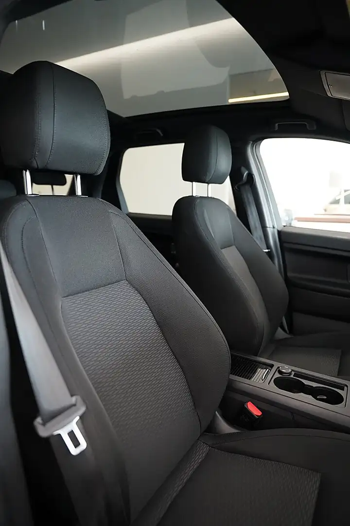 Land Rover Discovery Sport SE 2,0 TD4 Schwarz - 2