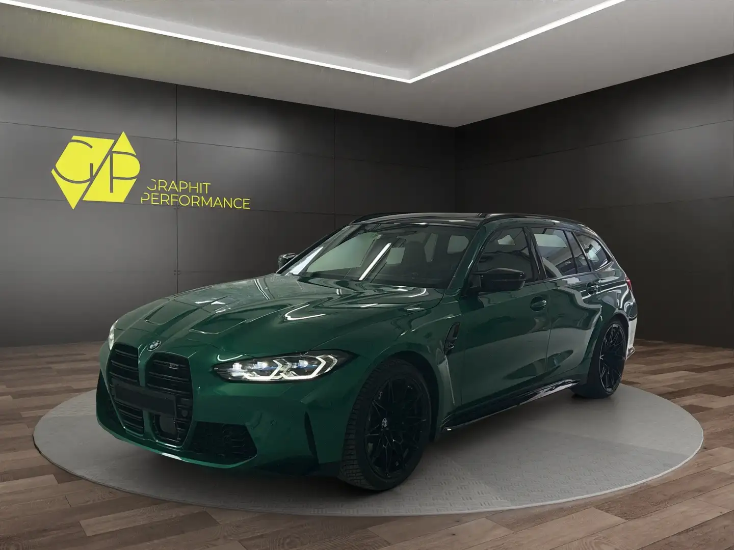 BMW M3 Competition M xDrive Touring Aut. Grün - 2