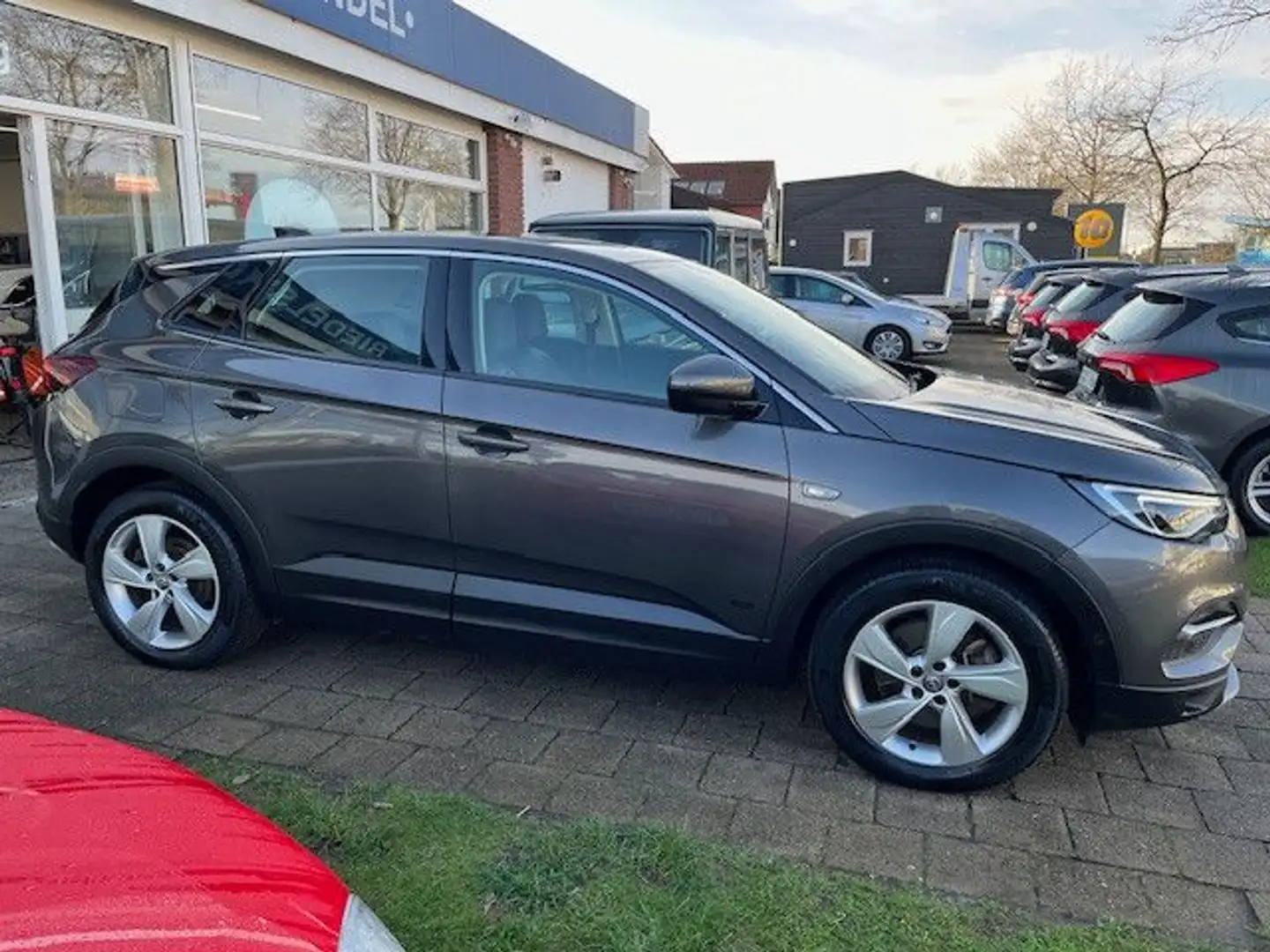 Opel Grandland X Eleg.Busin. AUT LEDER NAVI MATRIX Grigio - 2