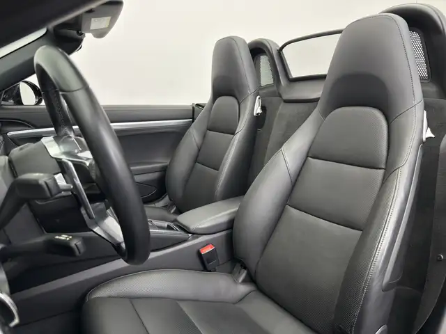 Porsche Boxster view 15