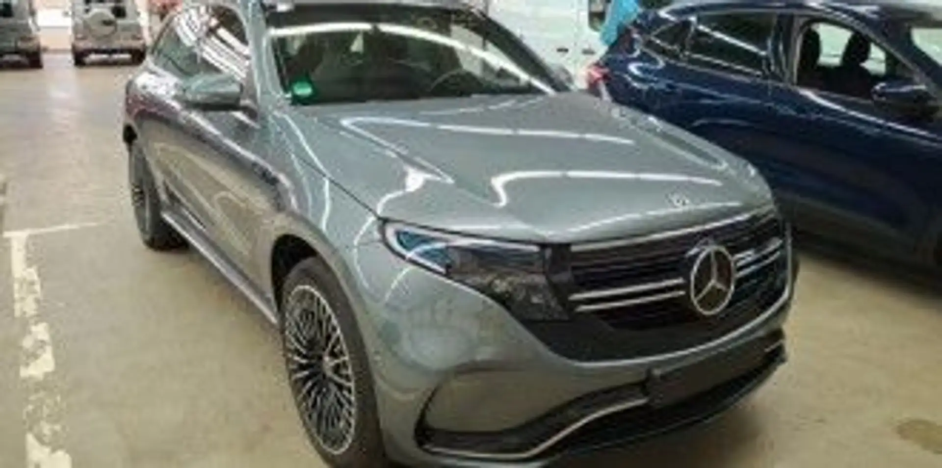 Mercedes-Benz EQC 400 400 4M AMG LINE ACC*HEADUP*21Z*AHK*WIDE*BEAM Gris - 2