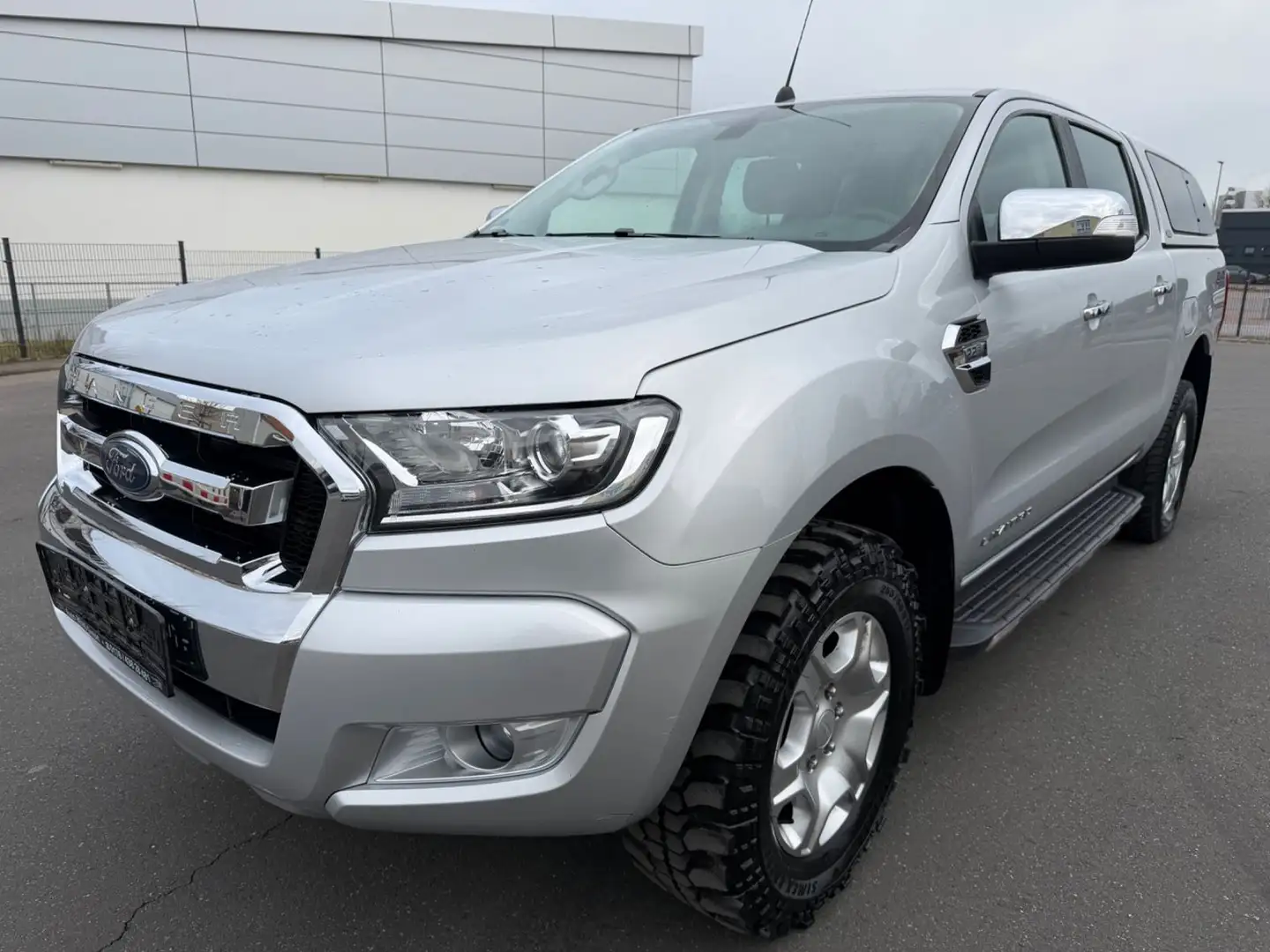 Ford Ranger Limited Doppelkabine 4x4 Argent - 1