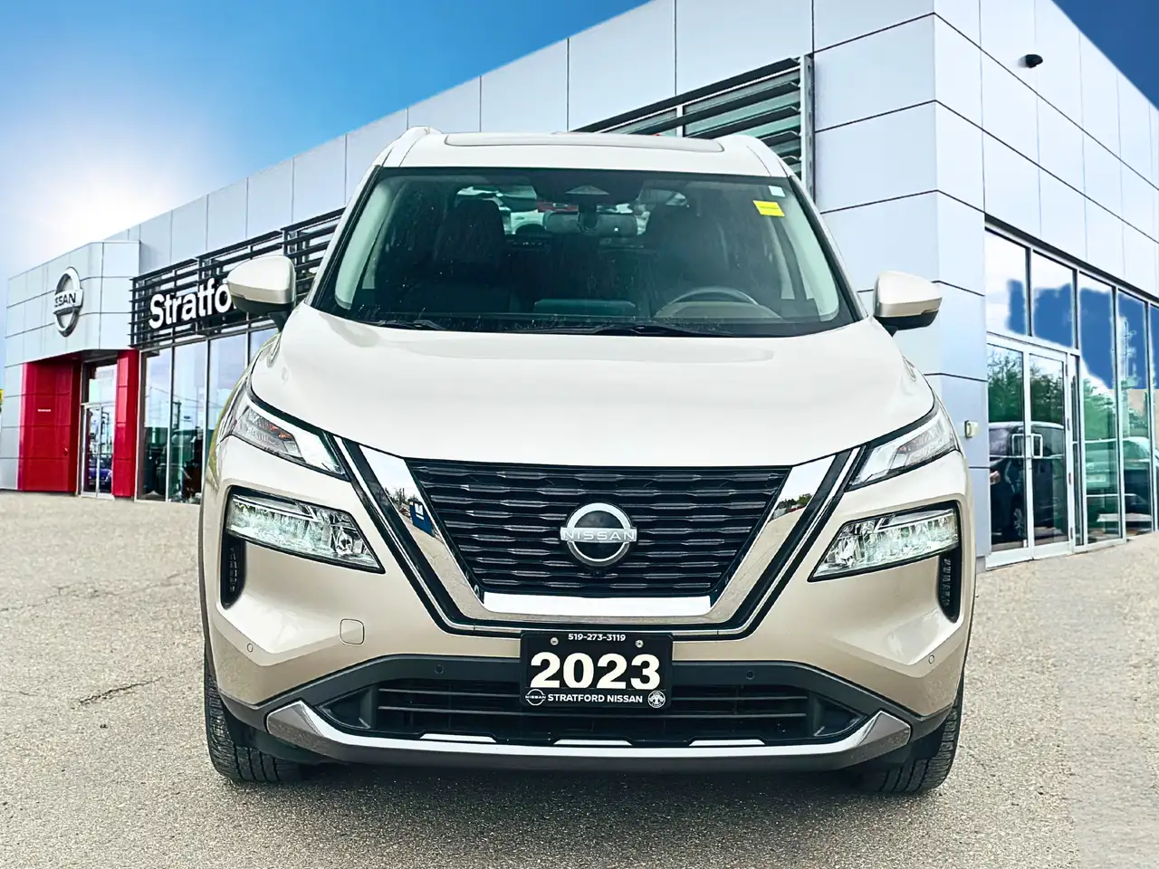 Nissan Rogue снимка Nissan Rogue
