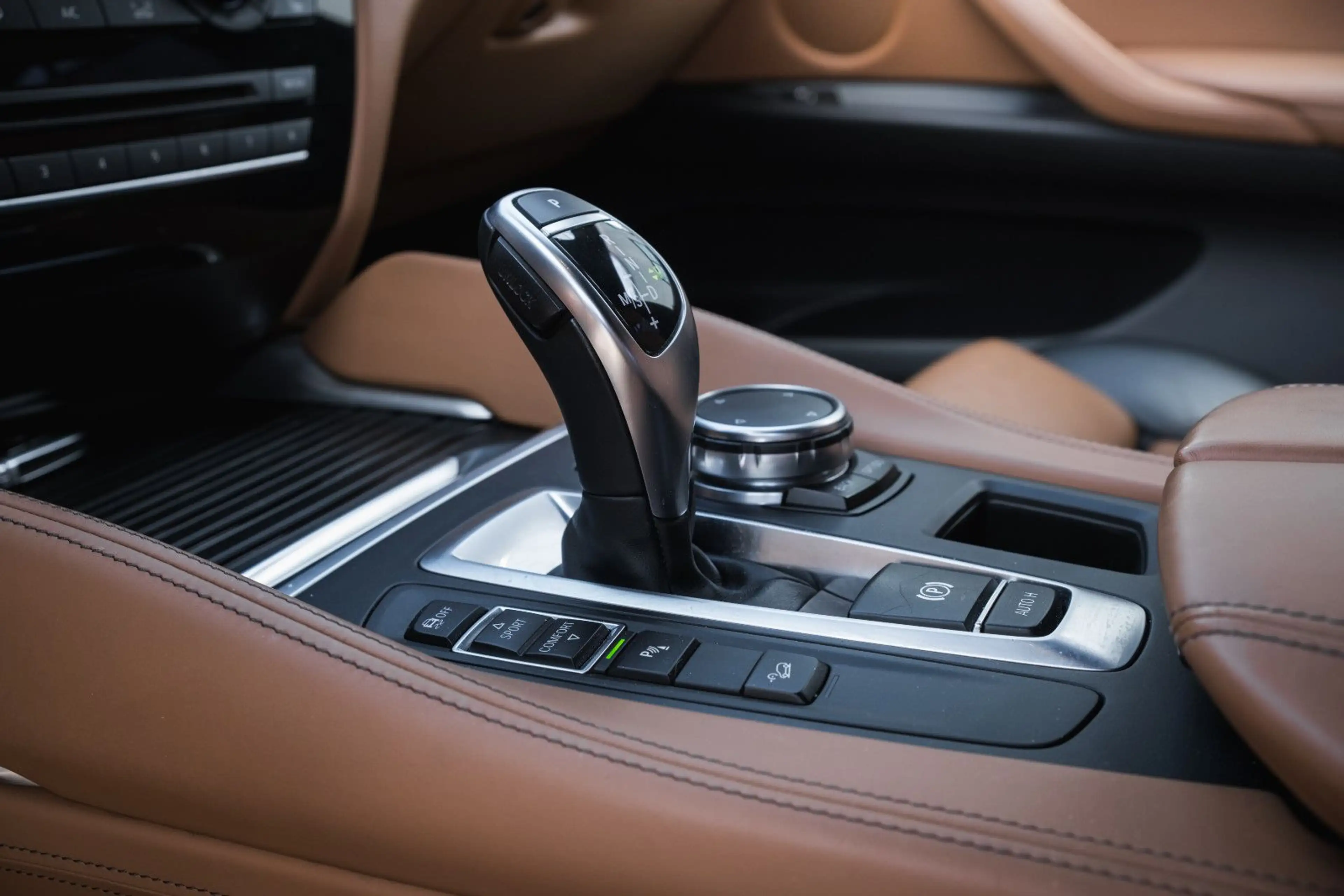 BMW X6 xDrive 40 d - Nappa - HUD - AHK - InnoPaket — photo 13