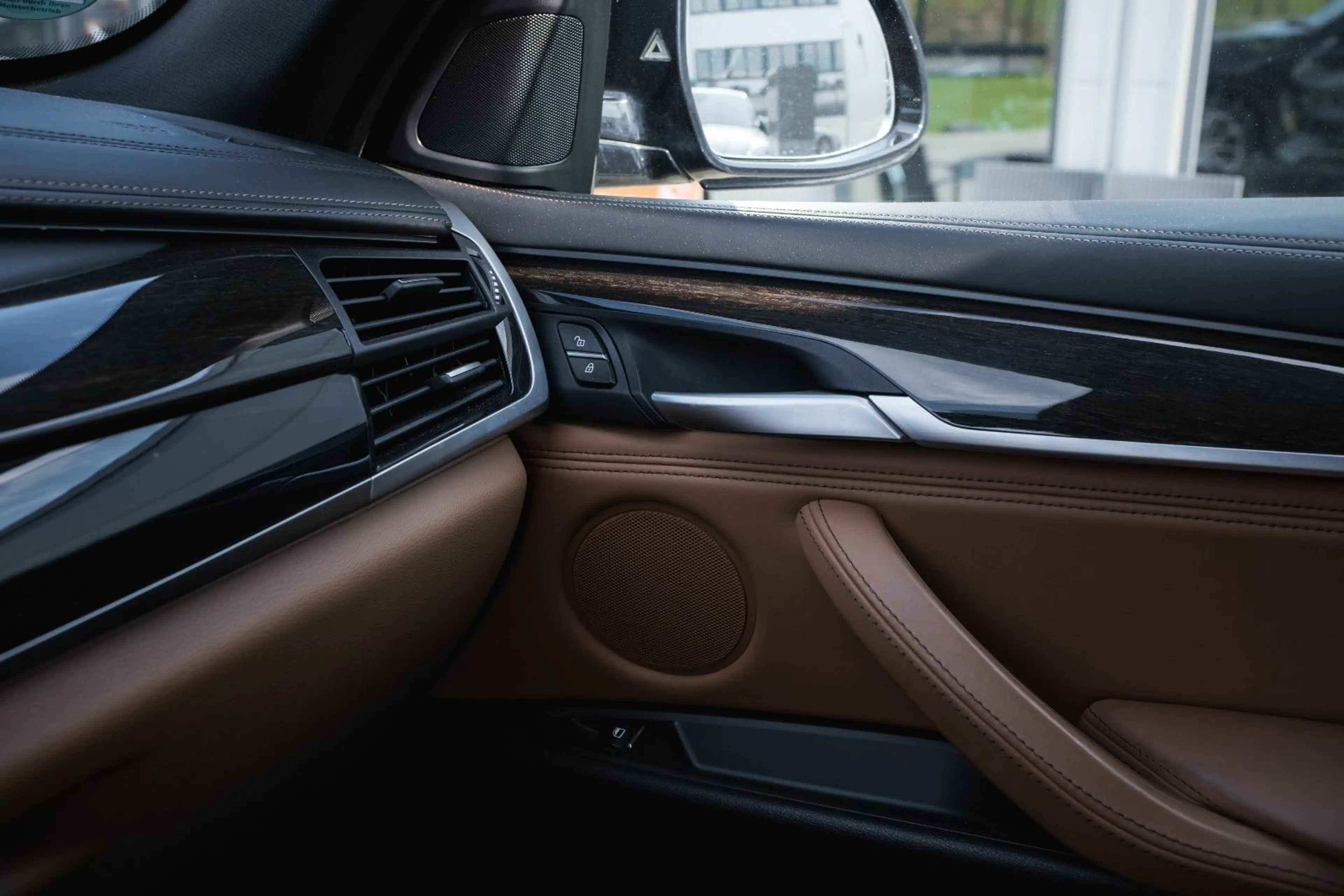 BMW X6 xDrive 40 d - Nappa - HUD - AHK - InnoPaket — photo 14