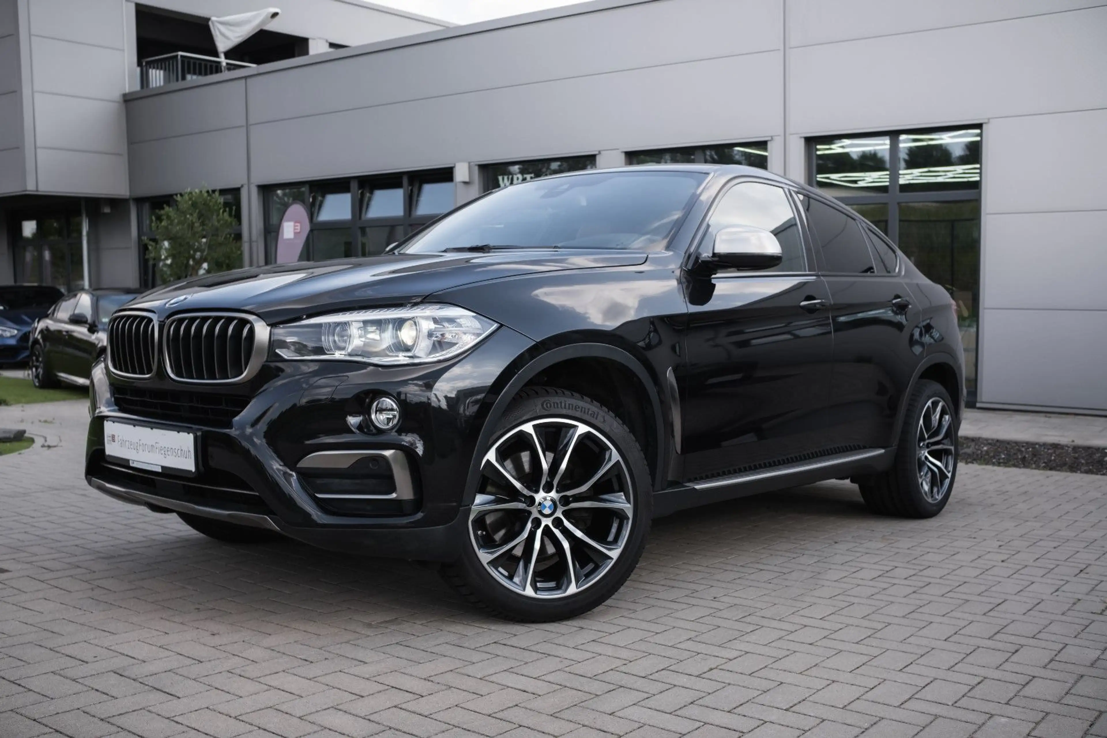 BMW X6 xDrive 40 d - Nappa - HUD - AHK - InnoPaket — photo 2