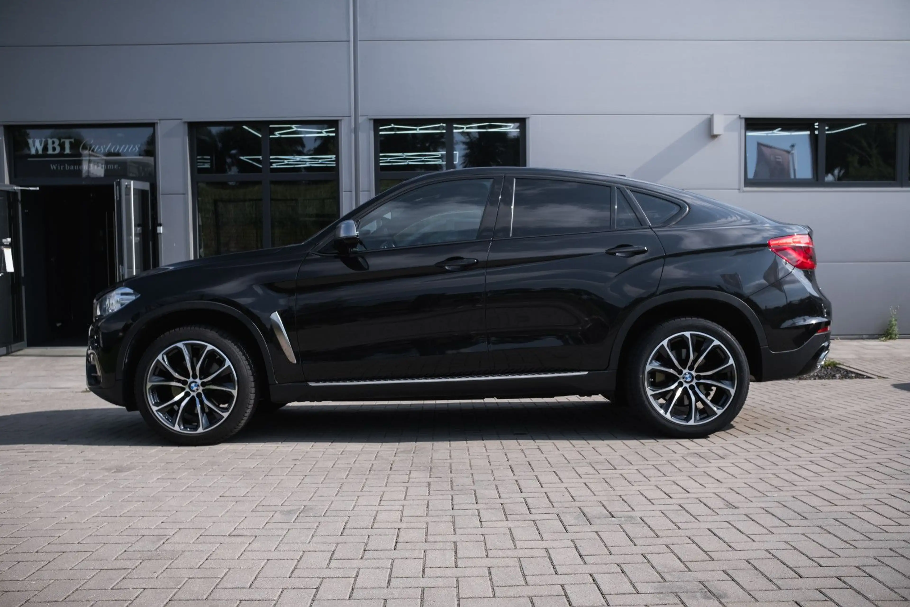 BMW X6 xDrive 40 d - Nappa - HUD - AHK - InnoPaket