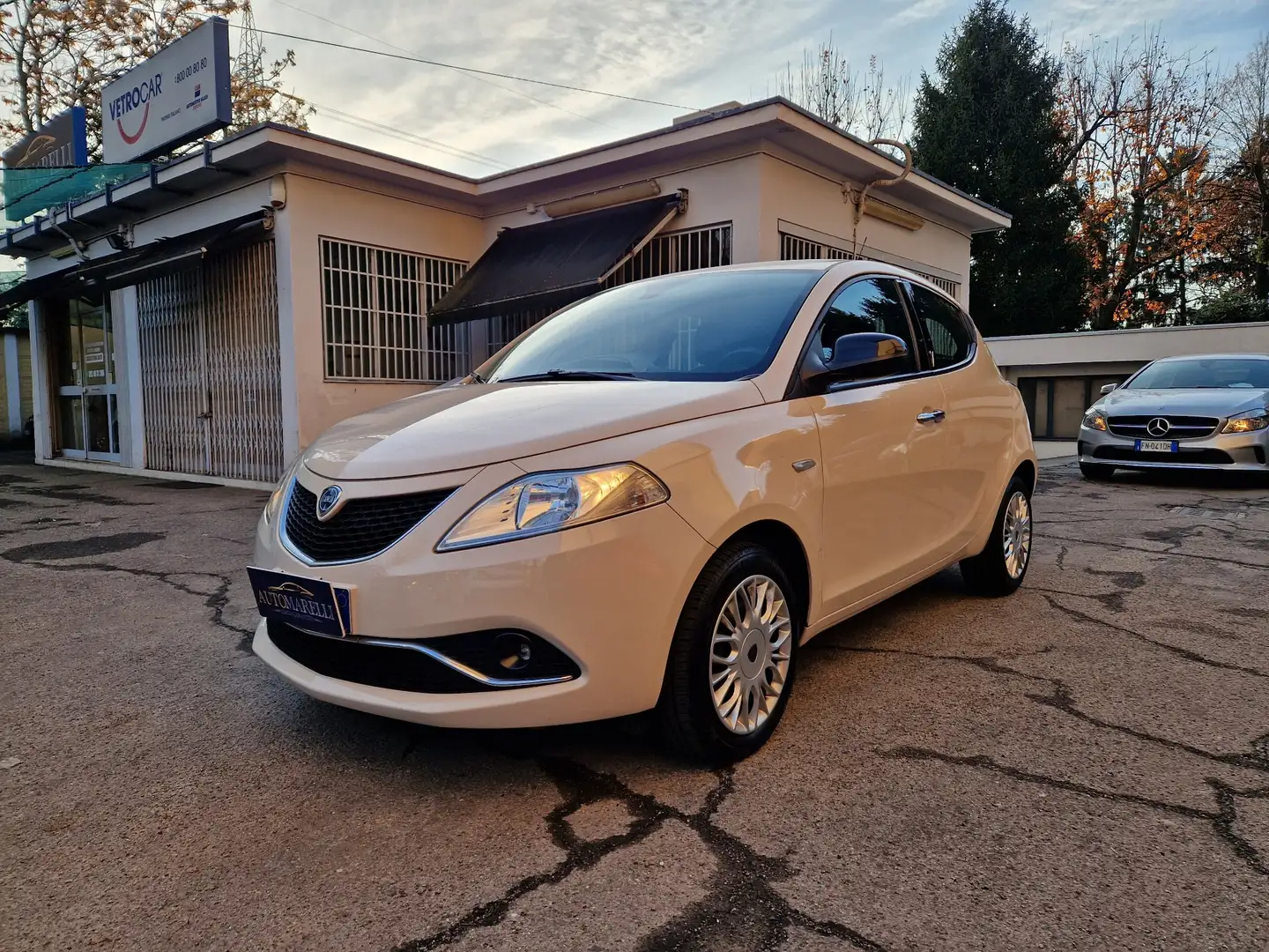 Lancia Ypsilon 1.2 Platinum 69cv E6B *OK NEOPATENTATI * Beige - 1