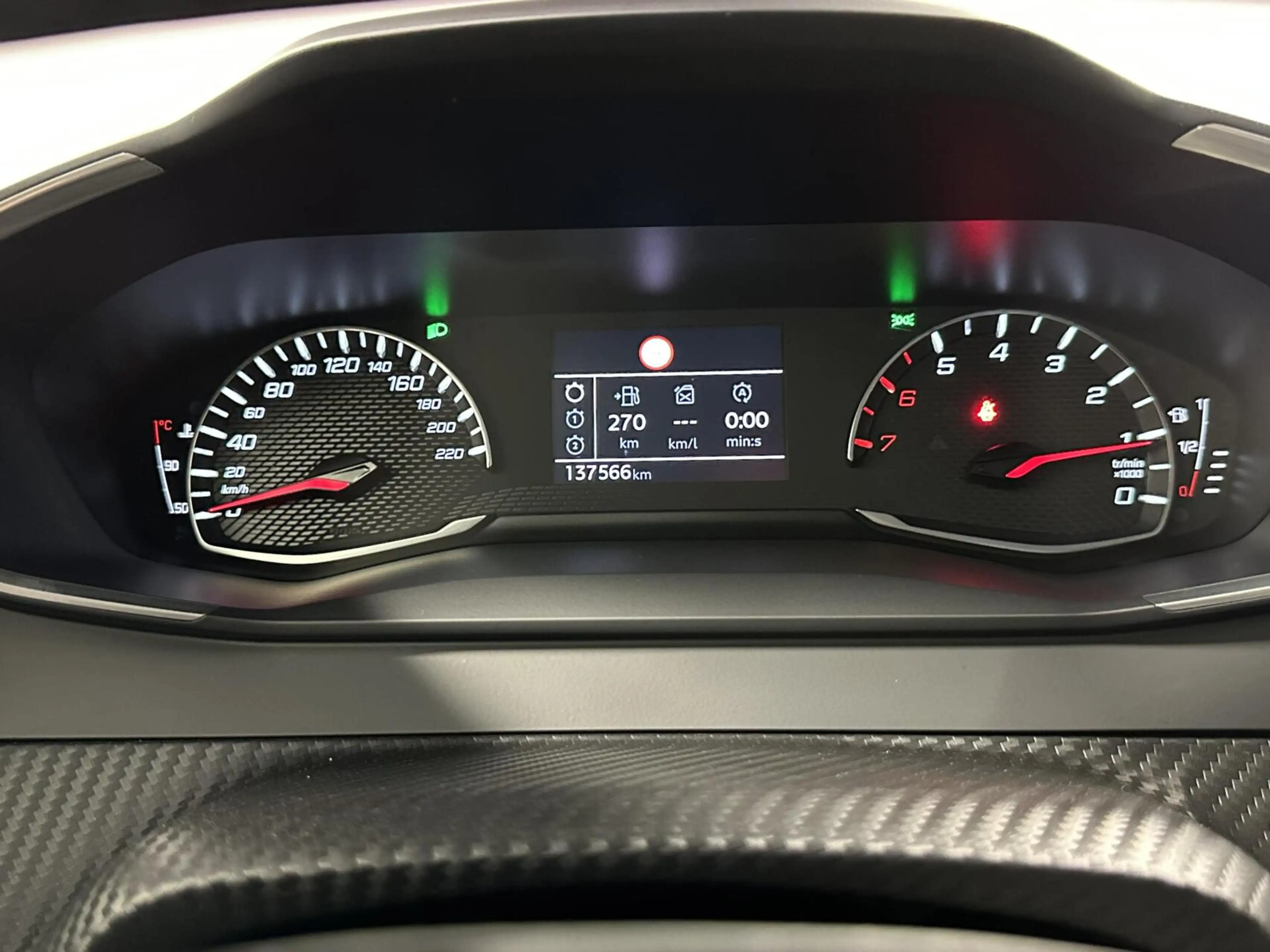 Peugeot 2008 1.2 PureTech Active Pack NAVIGATIE CARPLAY CRUISE — photo 25