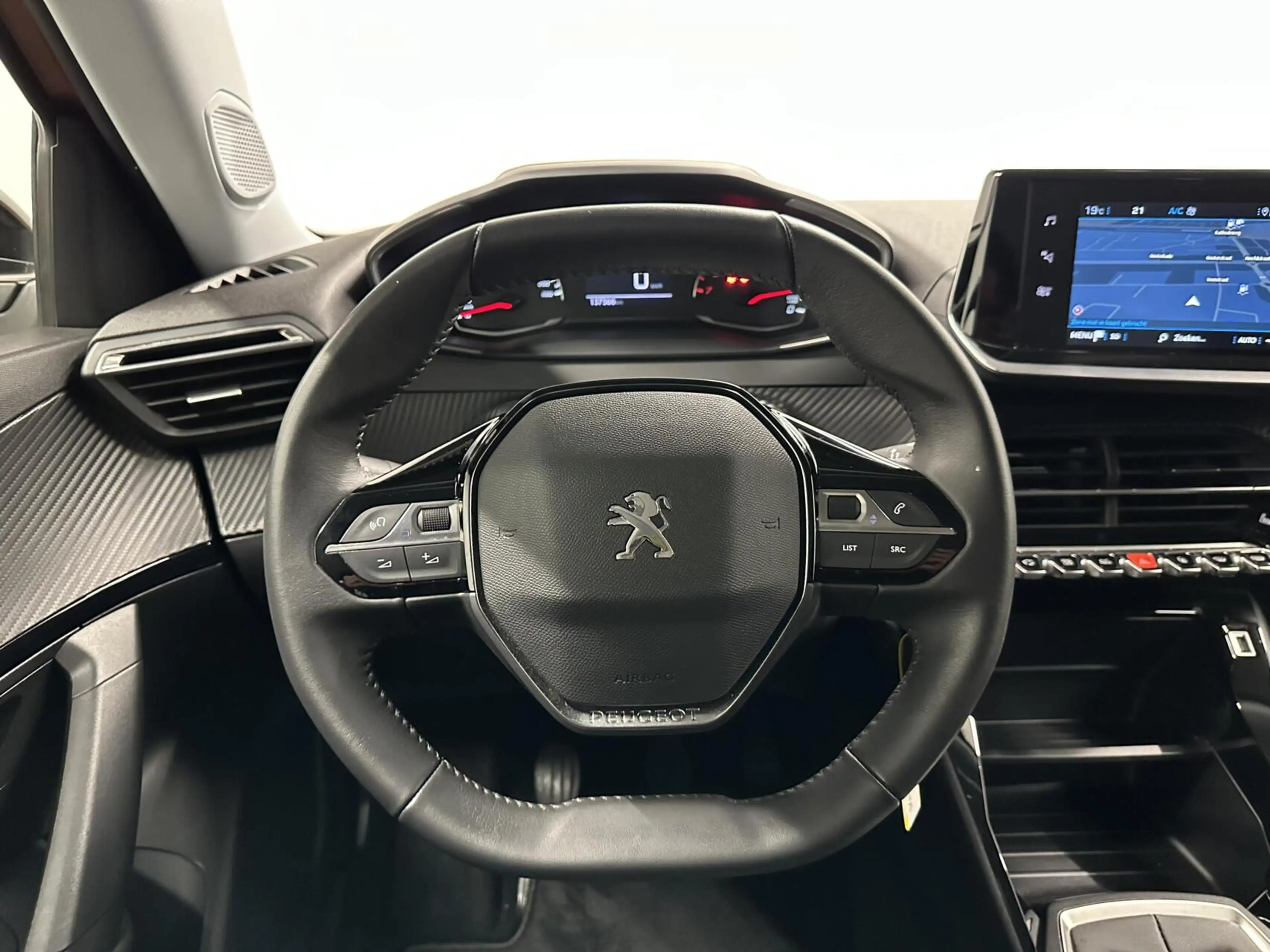 Peugeot 2008 1.2 PureTech Active Pack NAVIGATIE CARPLAY CRUISE — photo 18