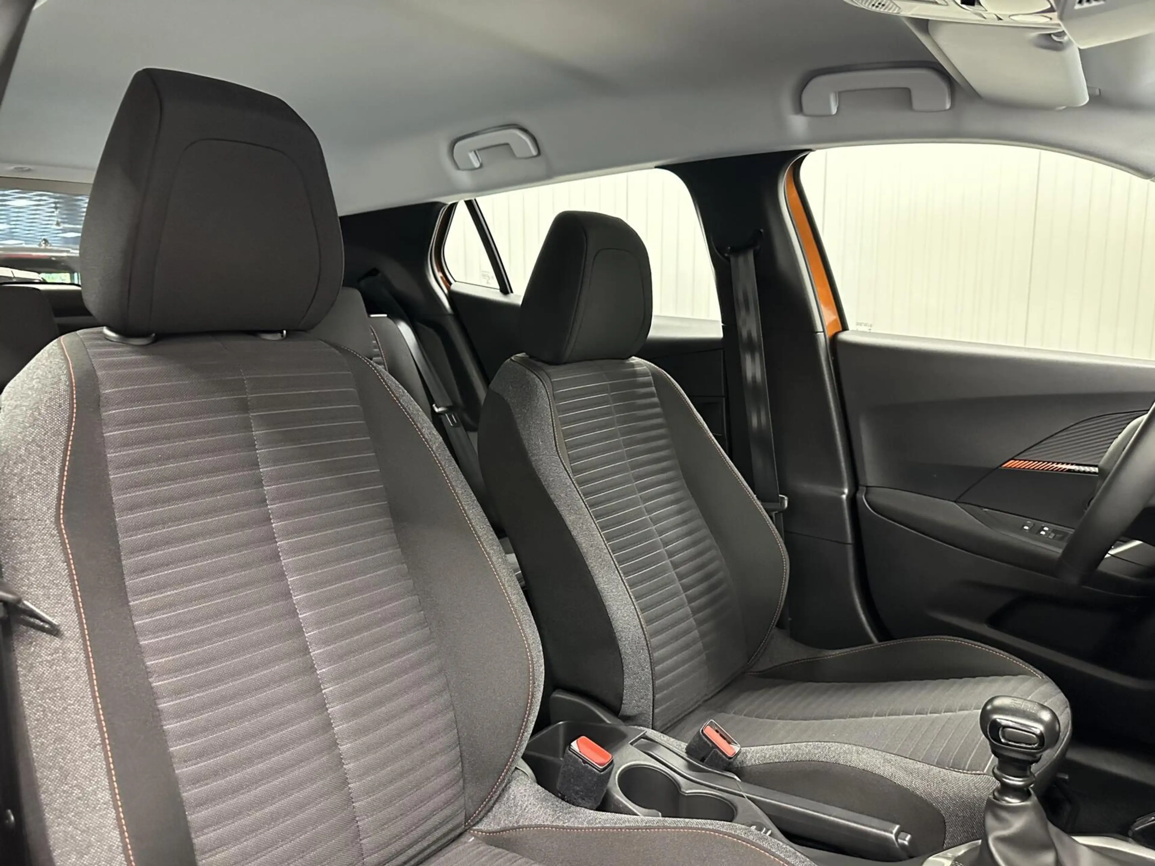 Peugeot 2008 1.2 PureTech Active Pack NAVIGATIE CARPLAY CRUISE — photo 12