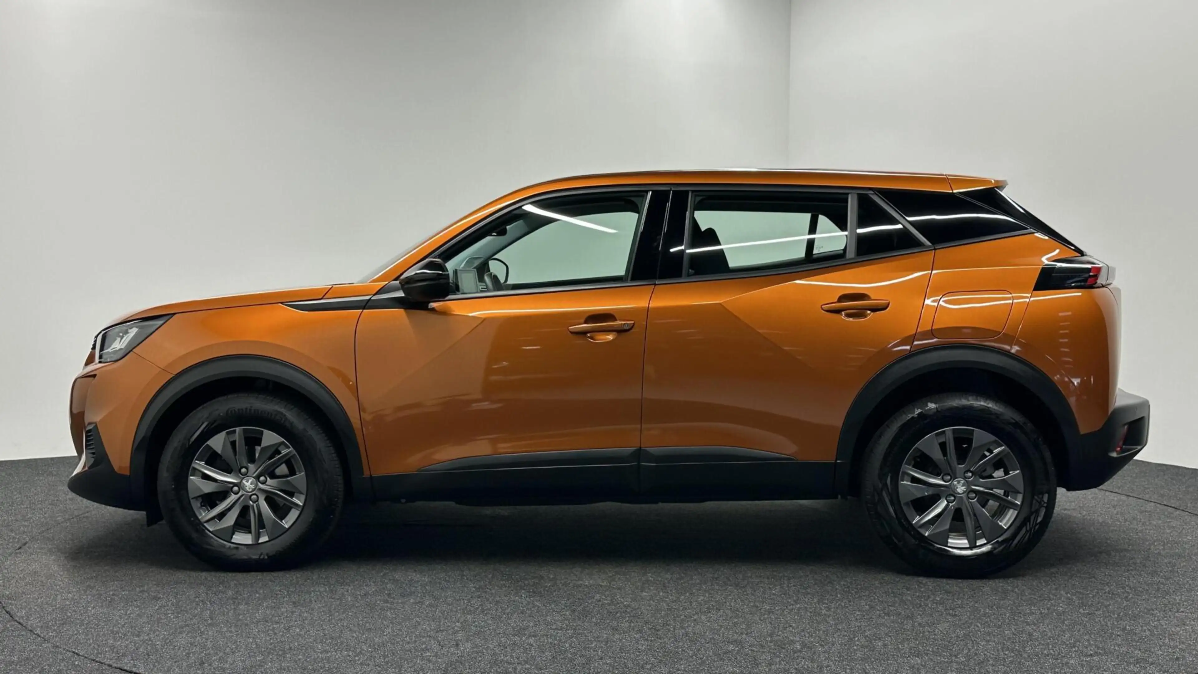 Peugeot 2008 1.2 PureTech Active Pack NAVIGATIE CARPLAY CRUISE — photo 8