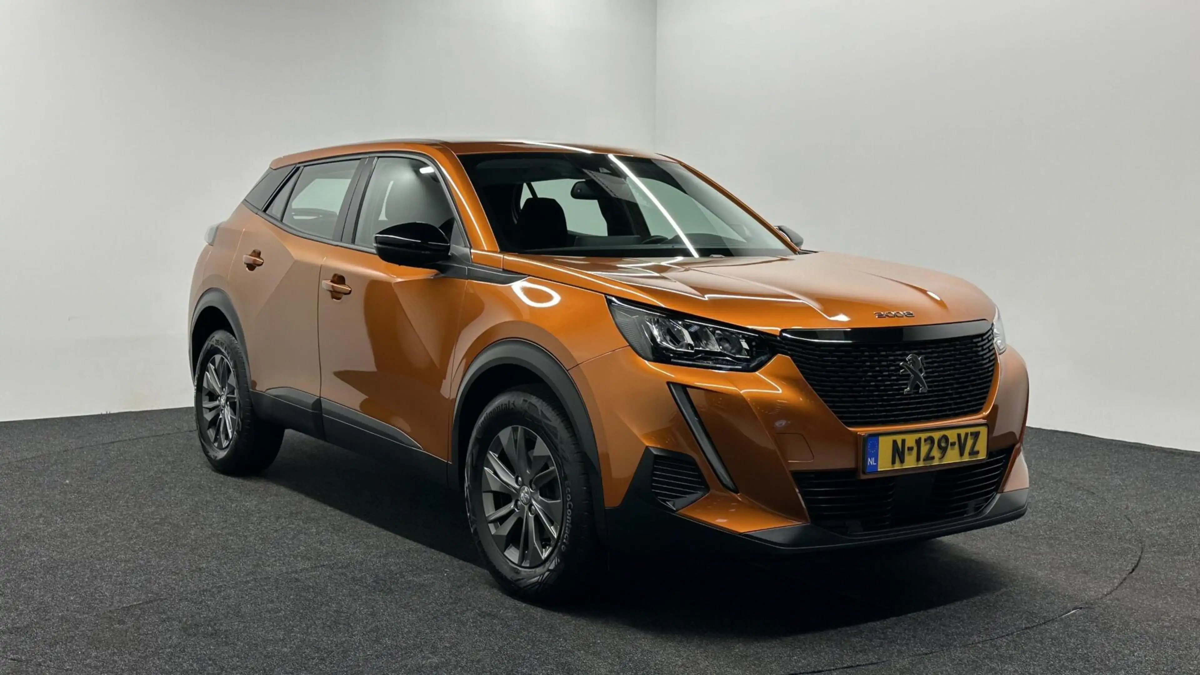Peugeot 2008 1.2 PureTech Active Pack NAVIGATIE CARPLAY CRUISE — photo 3