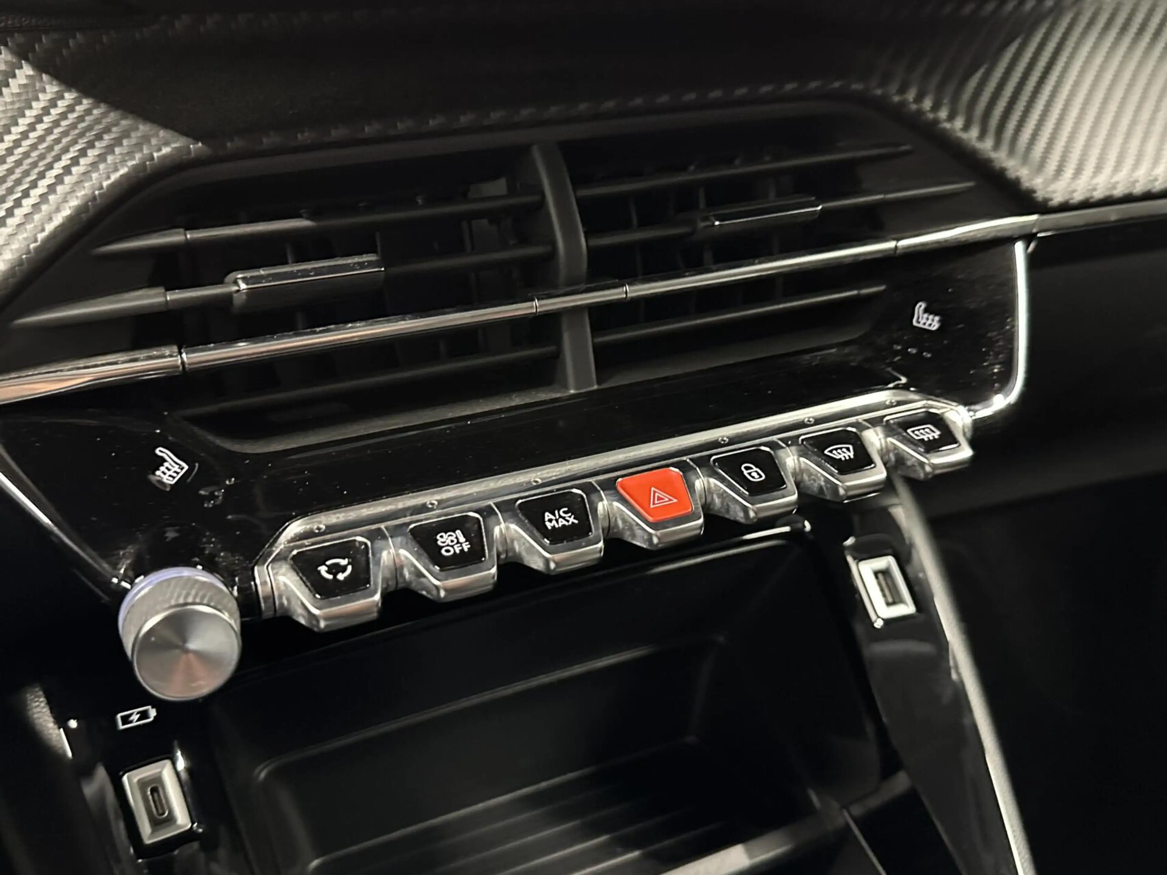 Peugeot 2008 1.2 PureTech Active Pack NAVIGATIE CARPLAY CRUISE — photo 37
