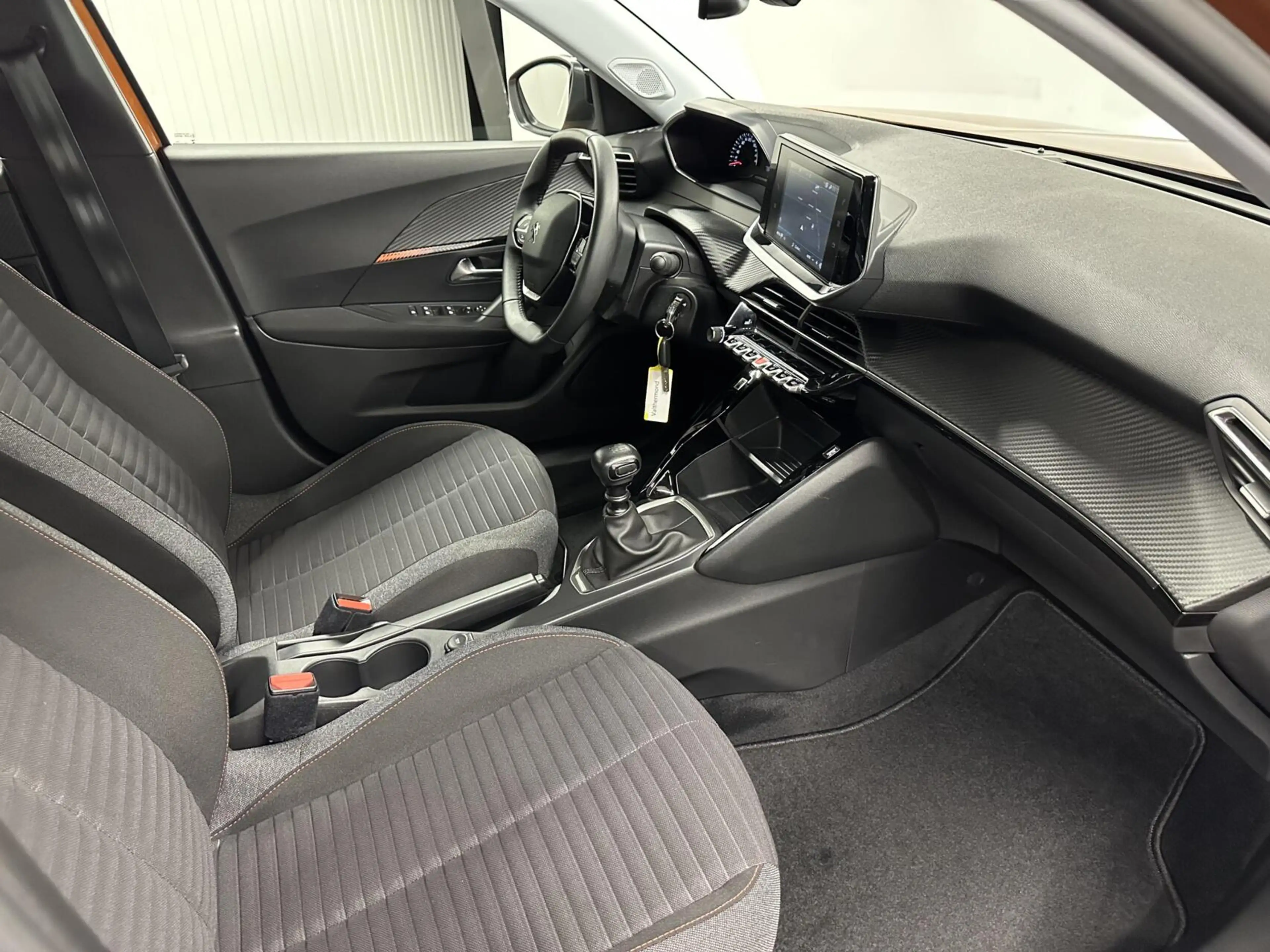 Peugeot 2008 1.2 PureTech Active Pack NAVIGATIE CARPLAY CRUISE — photo 11