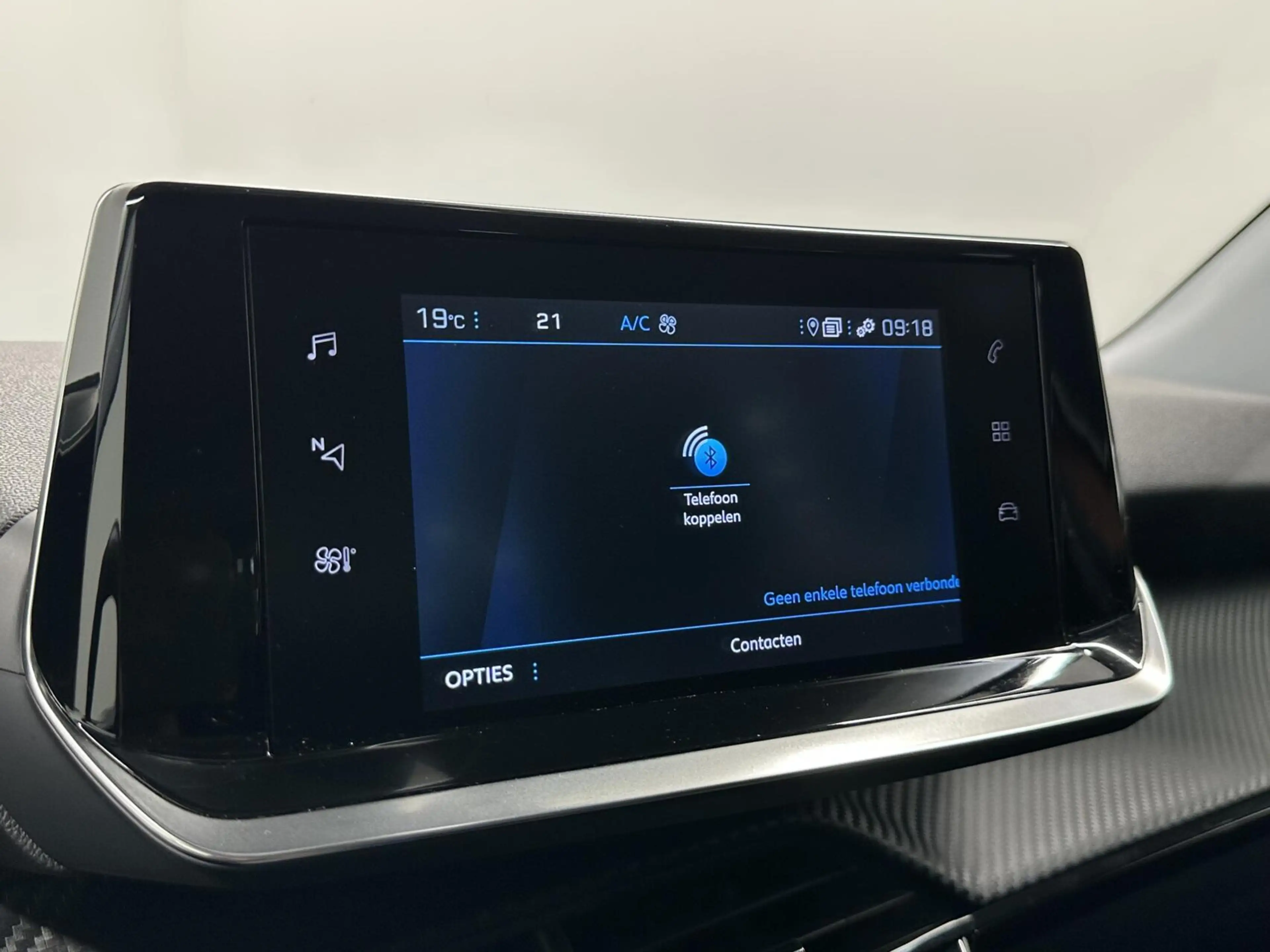 Peugeot 2008 1.2 PureTech Active Pack NAVIGATIE CARPLAY CRUISE — photo 33