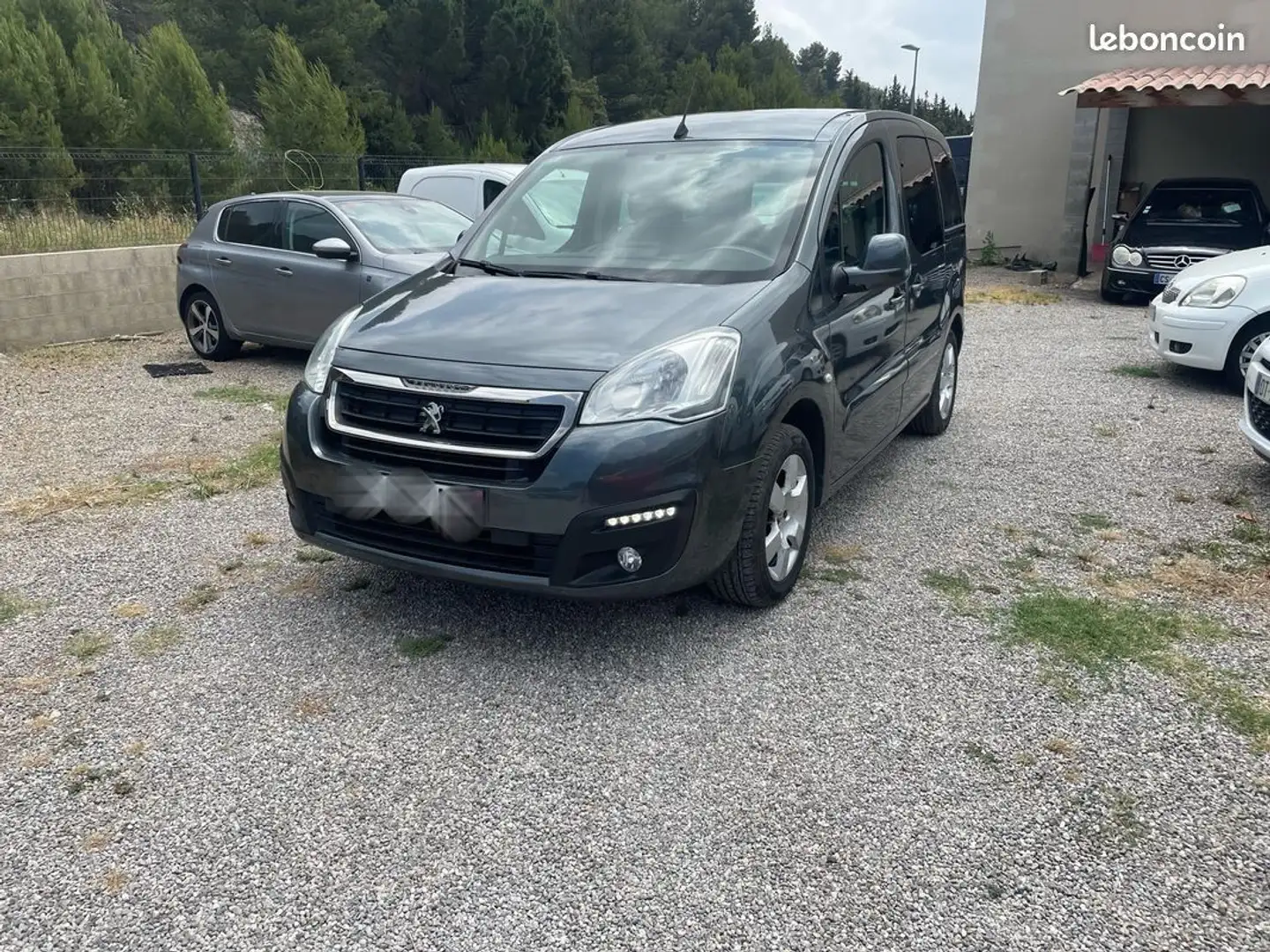 Peugeot Partner Tepee 1.6 hdi 100 cv Gris - 1