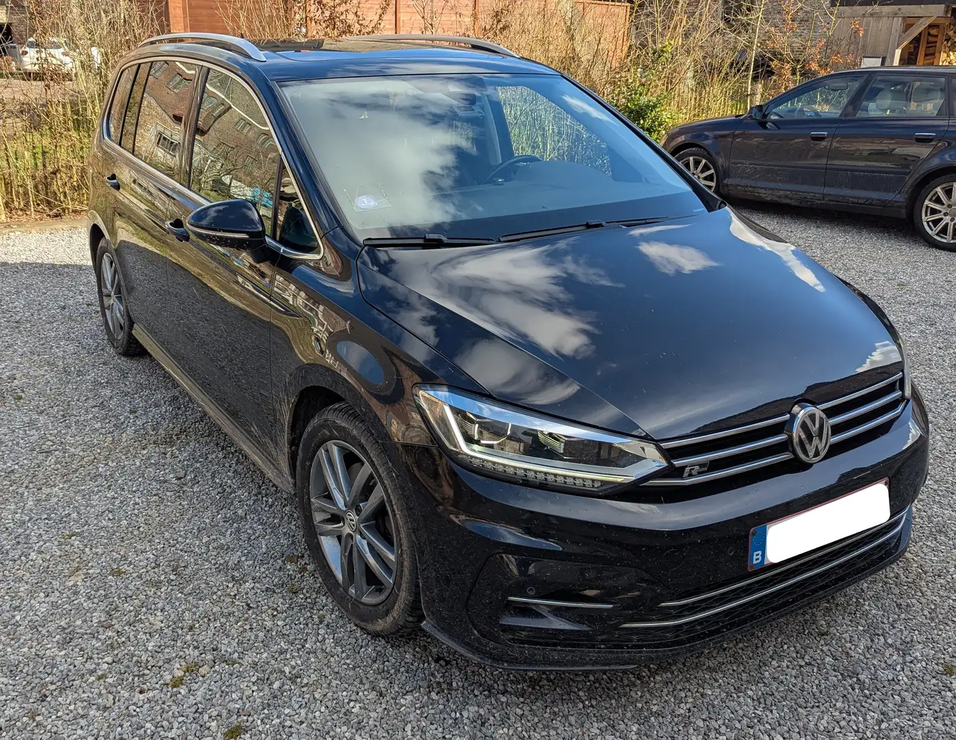 Volkswagen Touran R-LINE 2016 ESSENCE EURO 6 - GARANTIE WECARE Zwart - 1