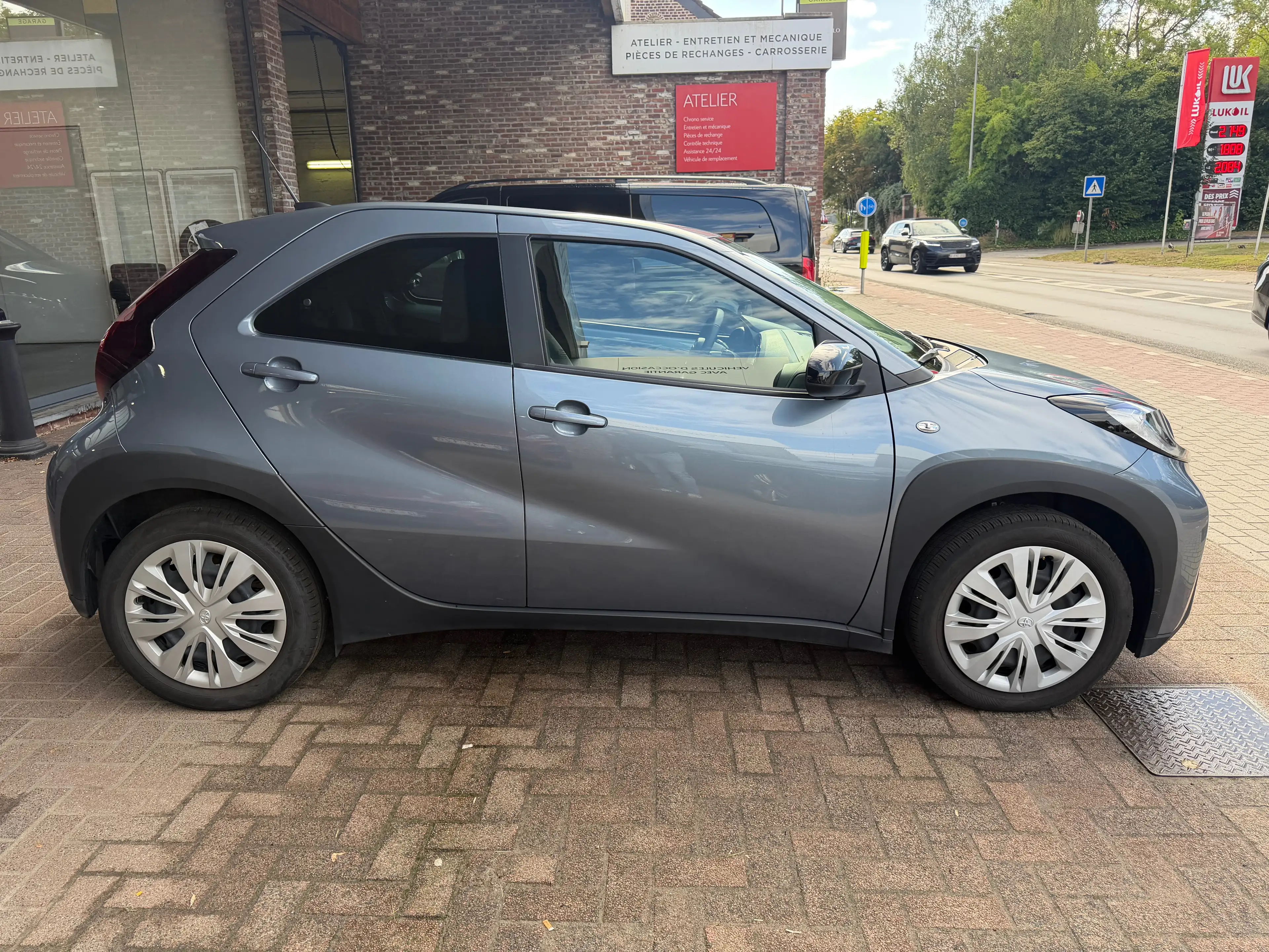 Toyota Aygo X X PLAY **GSM 0475323828**10 ANS GARANTIE — photo 4