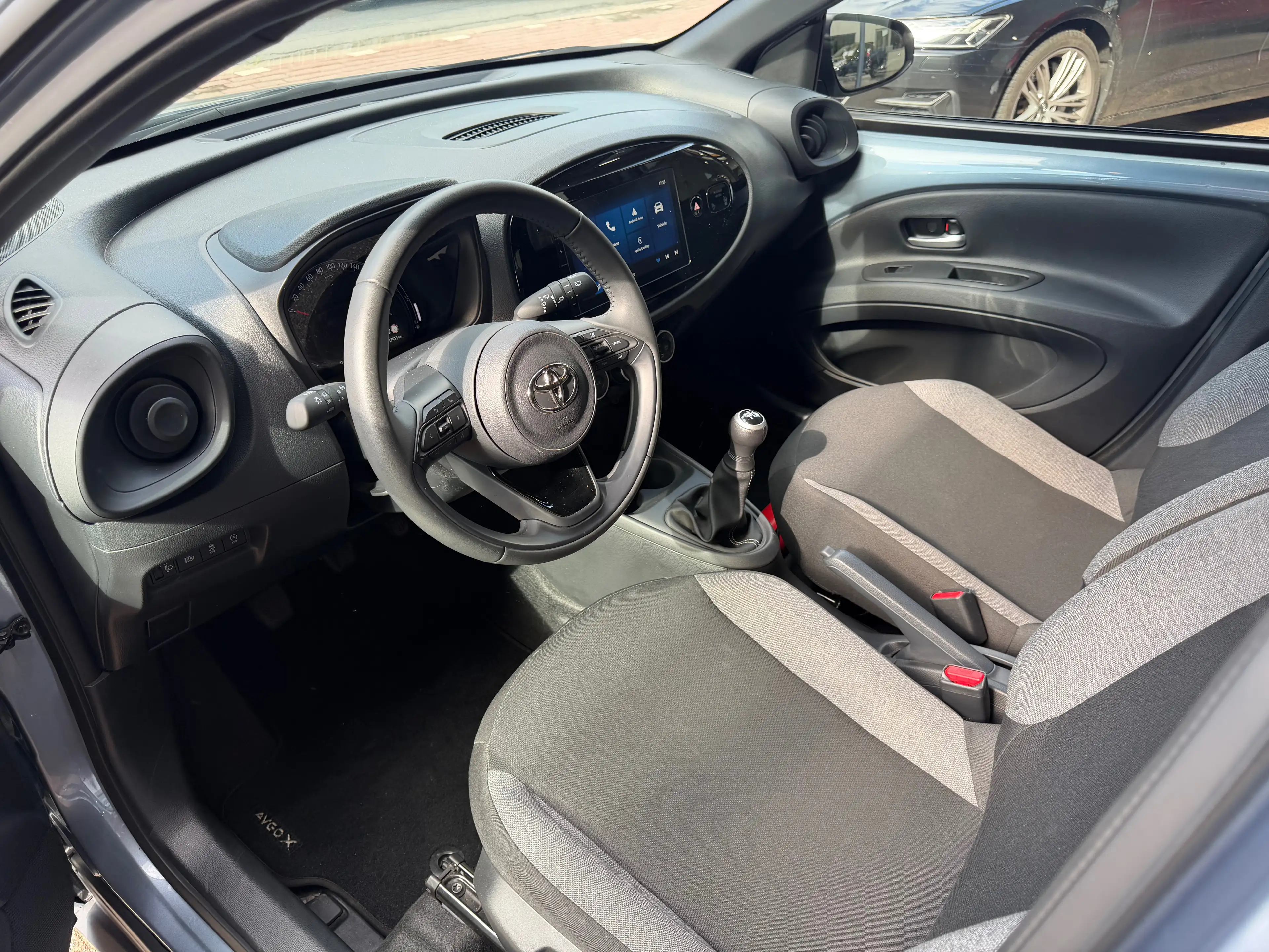 Toyota Aygo X X PLAY **GSM 0475323828**10 ANS GARANTIE — photo 10